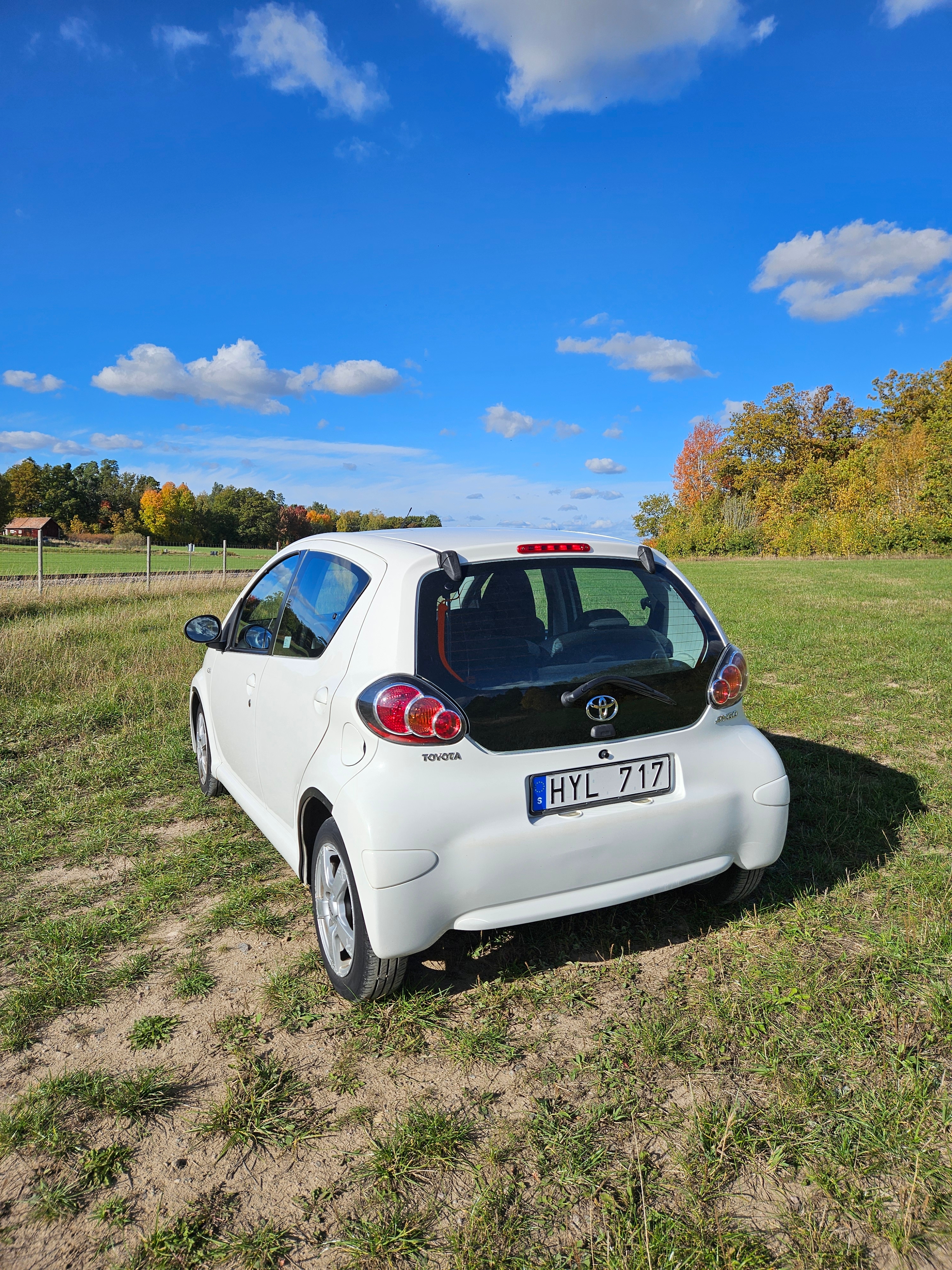 Toyota Aygo 5-dörrar 1.0 VVT-i MultiMode 2012, bild 3/10