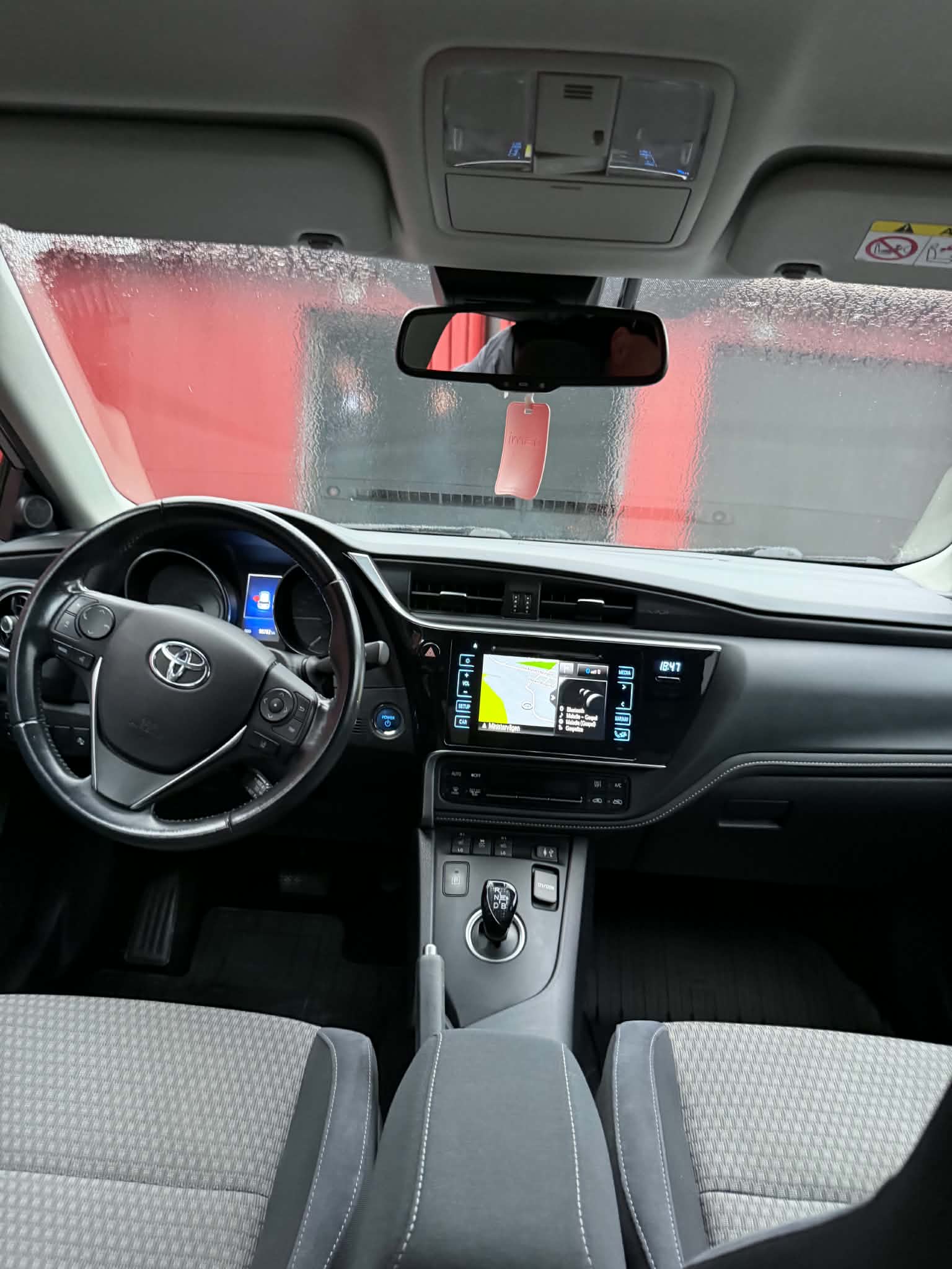 Toyota Auris Hybrid e-CVT 2018, bild 5/9