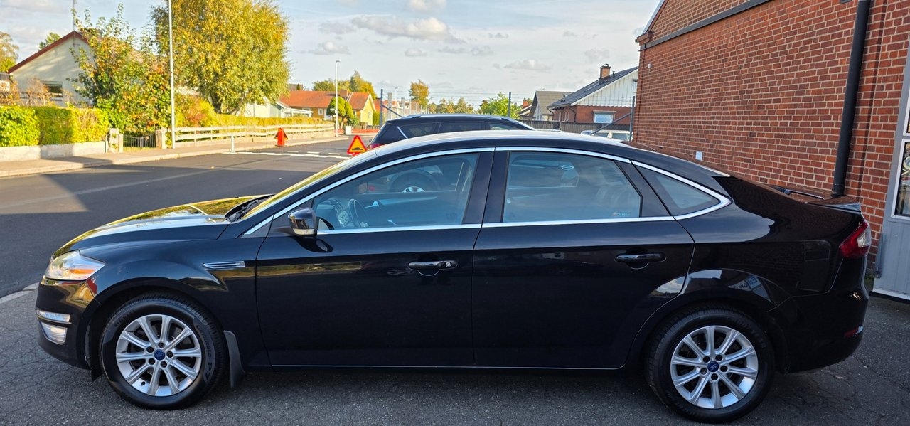 Ford Mondeo 2011, bild 2/10