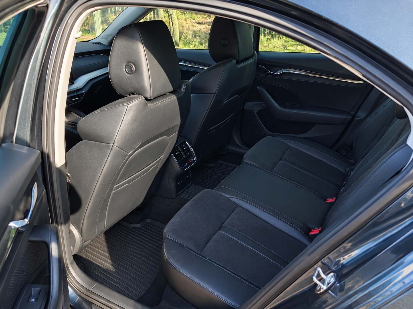 Skoda Octavia 2.0 TDI SCR 2021, bild 6/7