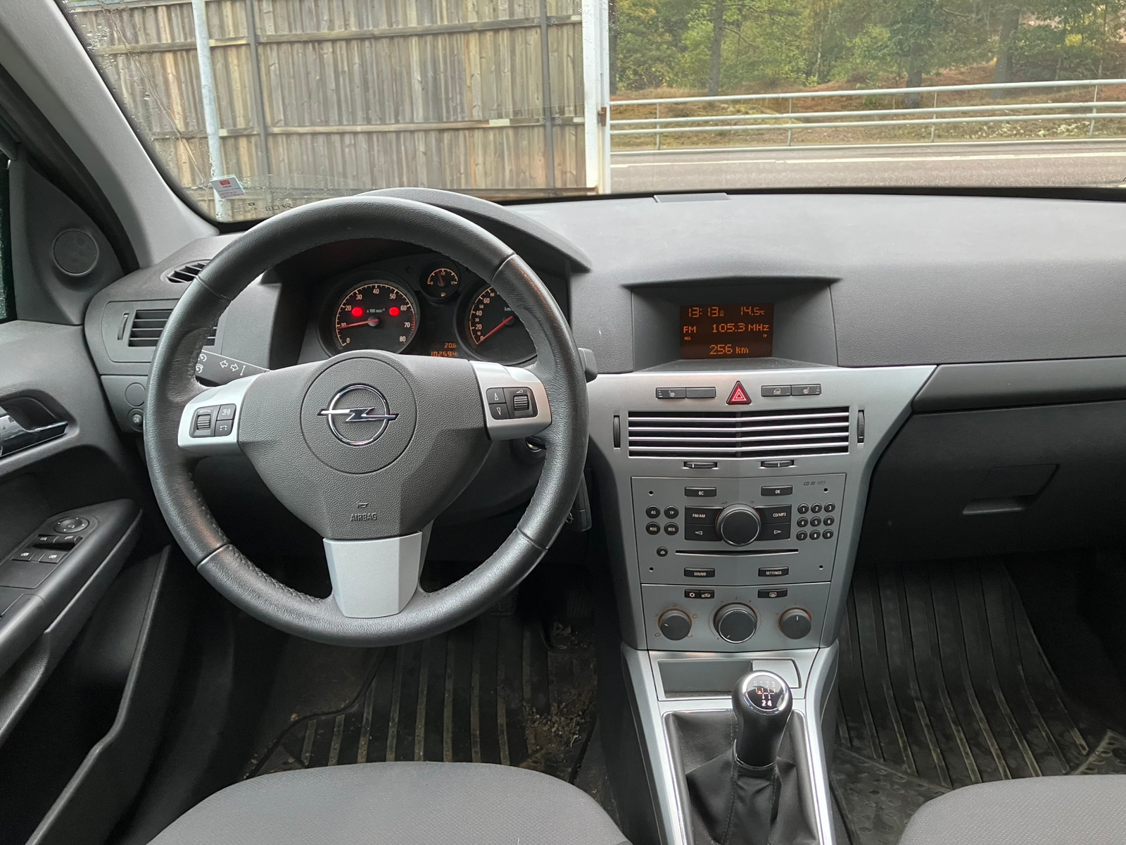 Opel Astra Caravan 1.6 ECOTEC Manuell 2011, kuva 6/6
