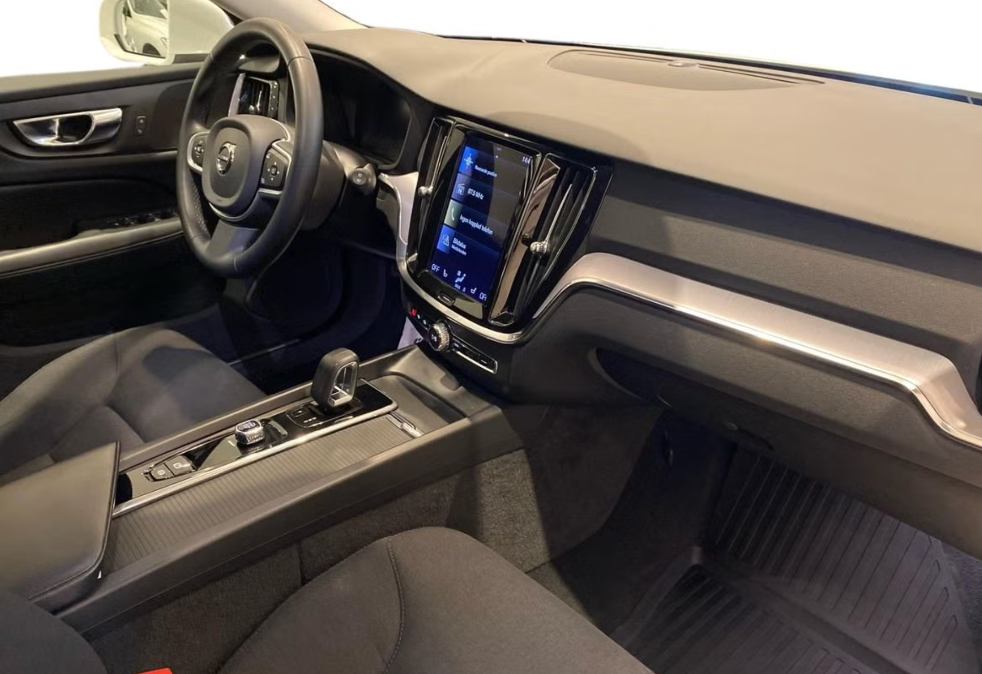 Volvo V60 D4 Geartronic 2021, bild 3/6