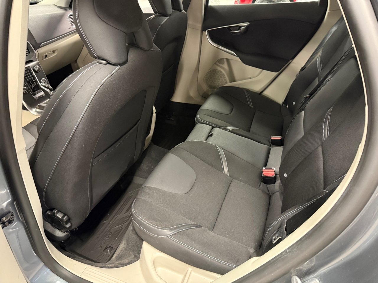 Volvo V40 2016, bild 7/10