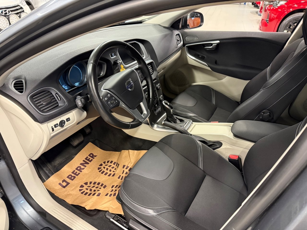 Volvo V40 2016, bild 5/10