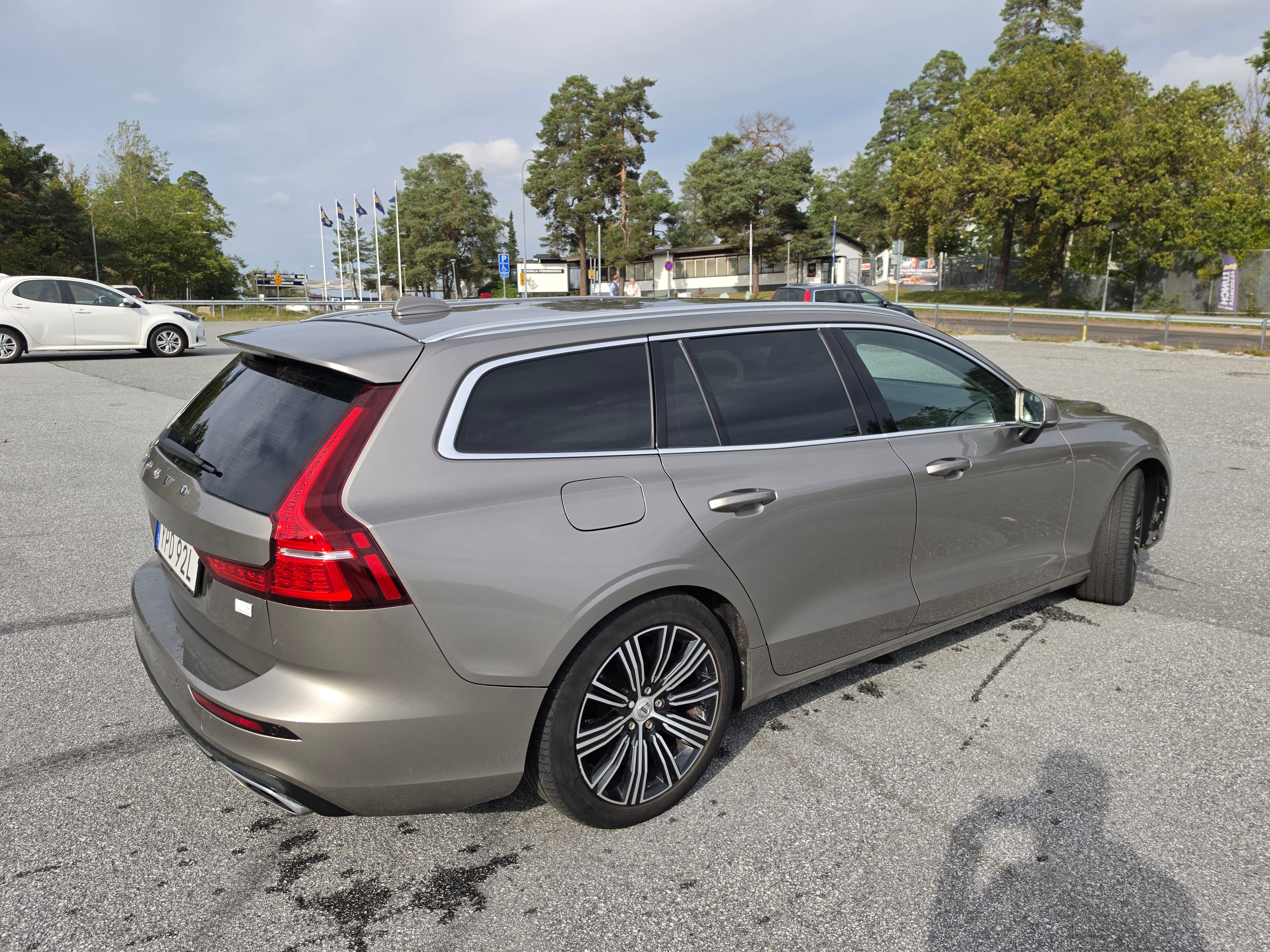 Volvo V60 Recharge T6 AWD Geartronic 2021, bild 7/10