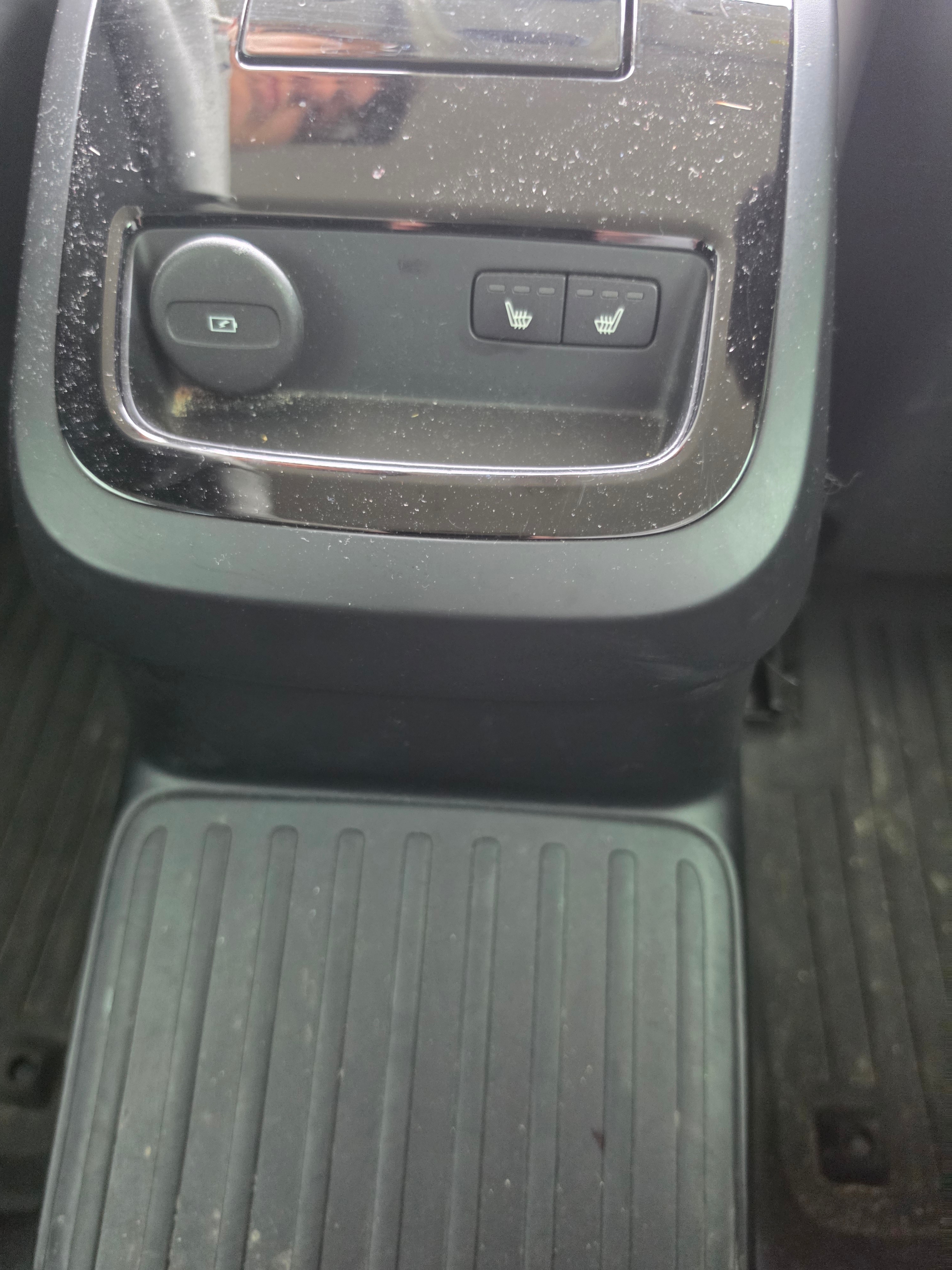 Volvo V60 Recharge T6 AWD Geartronic 2021, bild 3/10