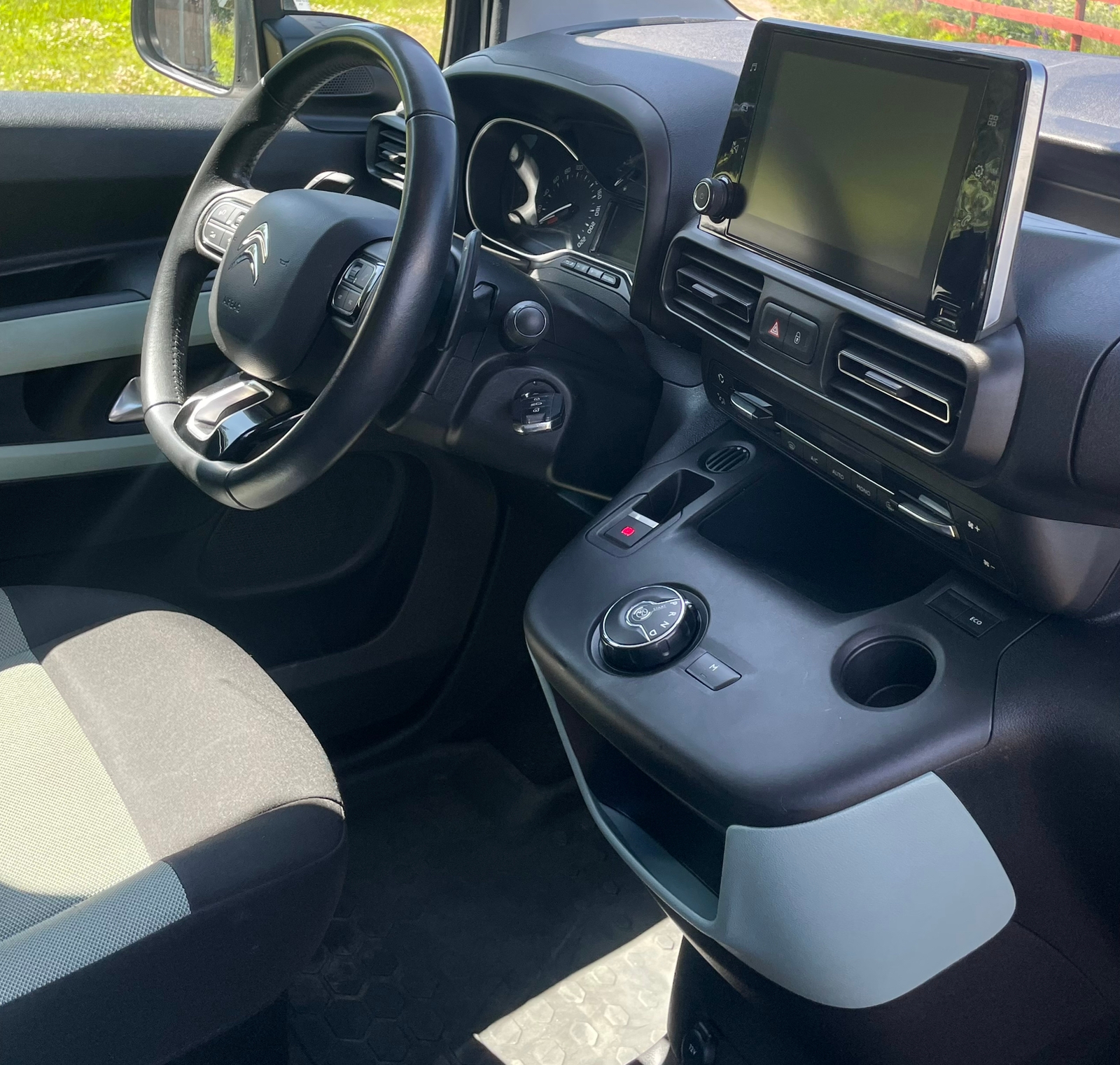 Citroen Berlingo 2020, bild 3/6