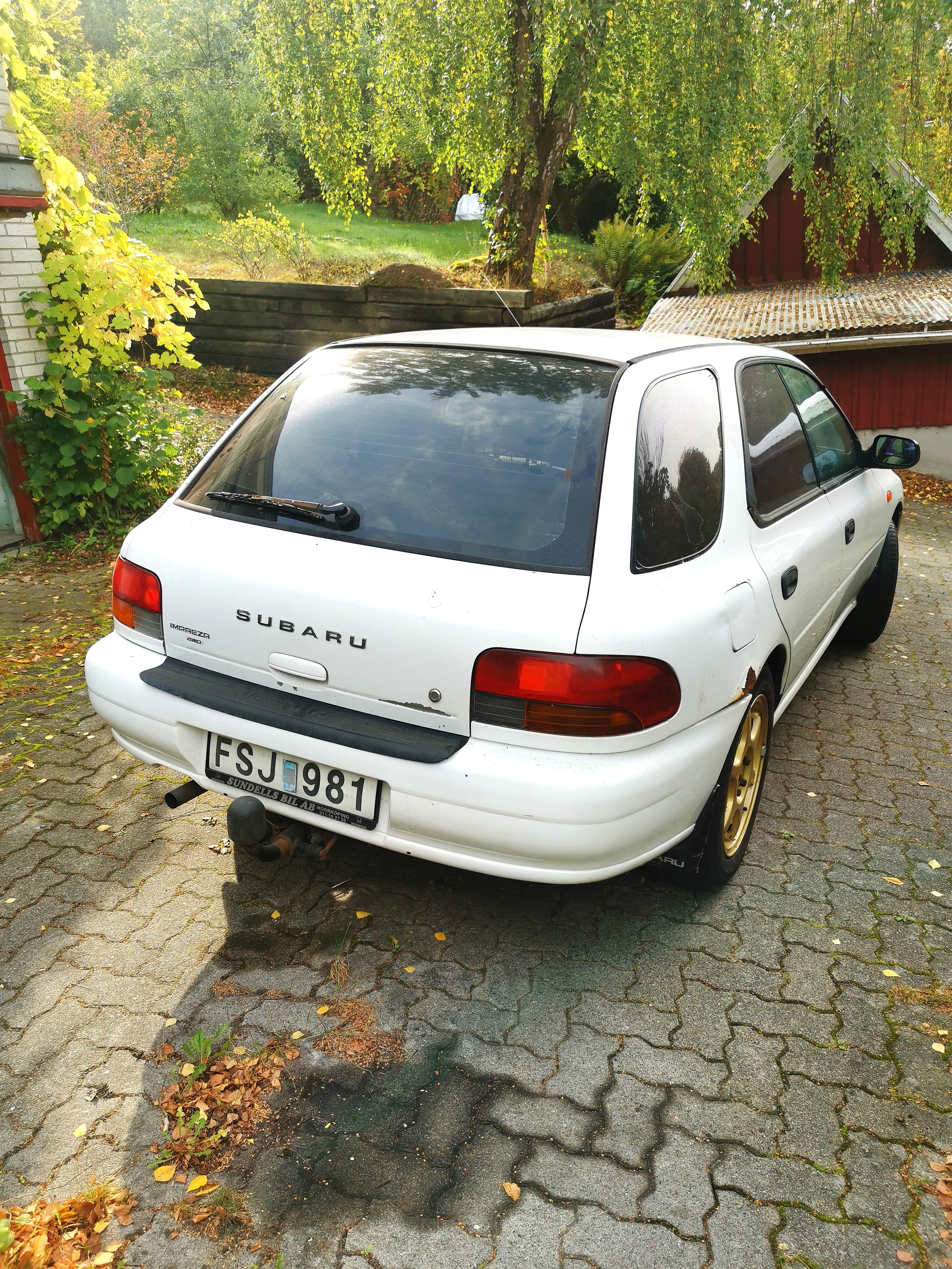 Subaru Impreza Kombi 1.6 AWD Manuell 1998, bild 3/8