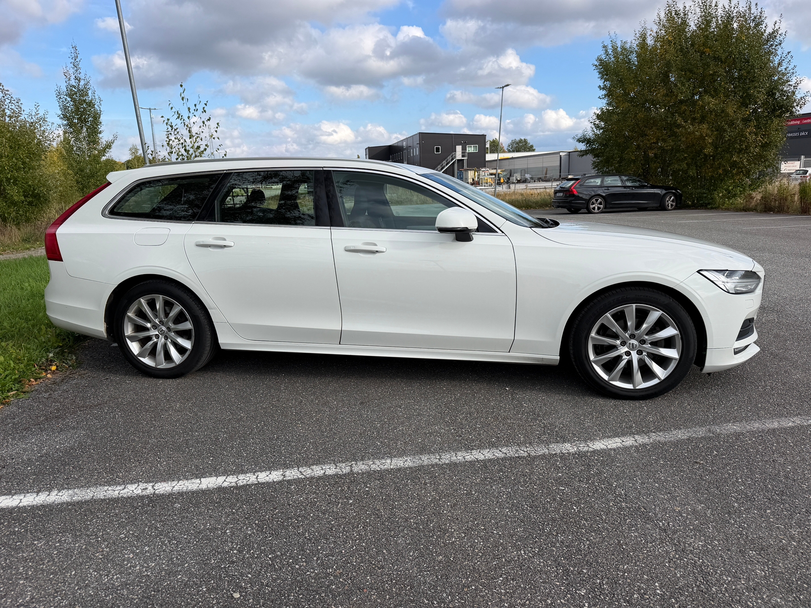Volvo V90 D4 Geartronic Skinn 2020, bild 3/9
