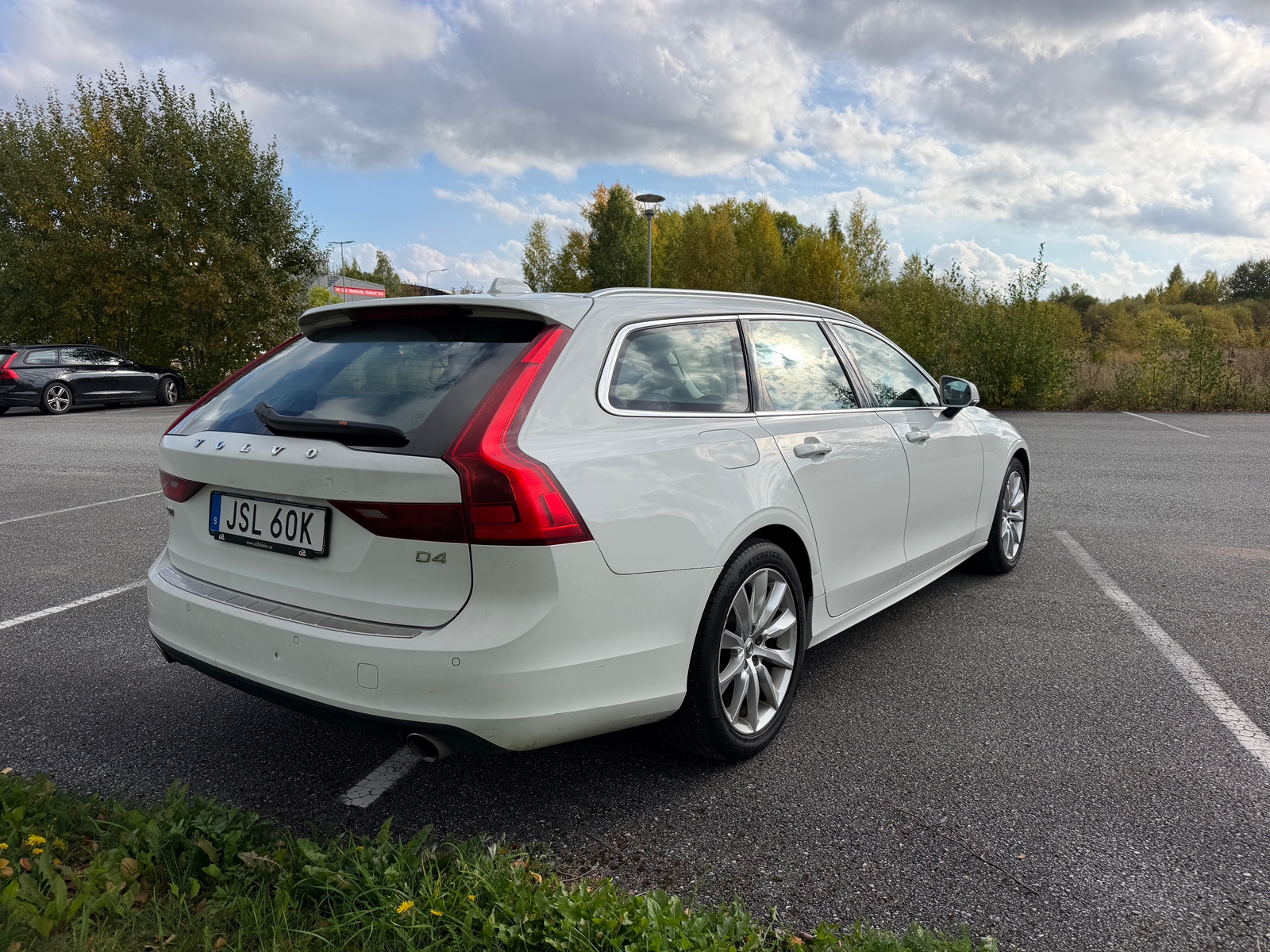 Volvo V90 D4 Geartronic Skinn 2020, bild 4/9