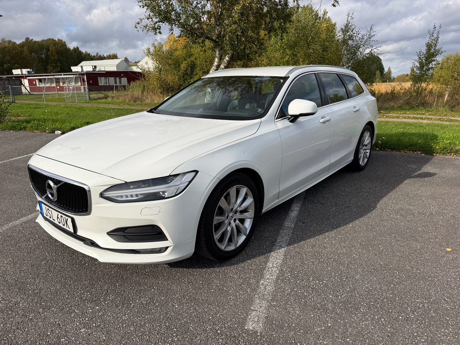 Volvo V90