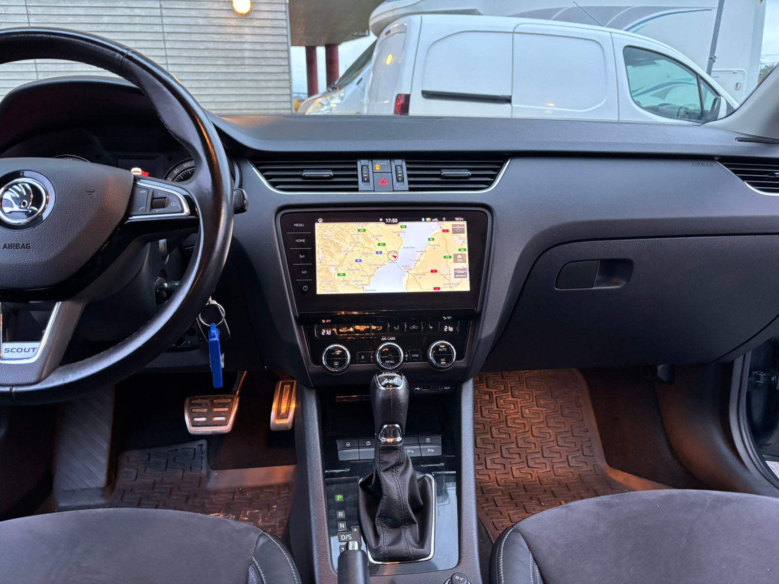 Skoda Octavia 2018, bild 7/9