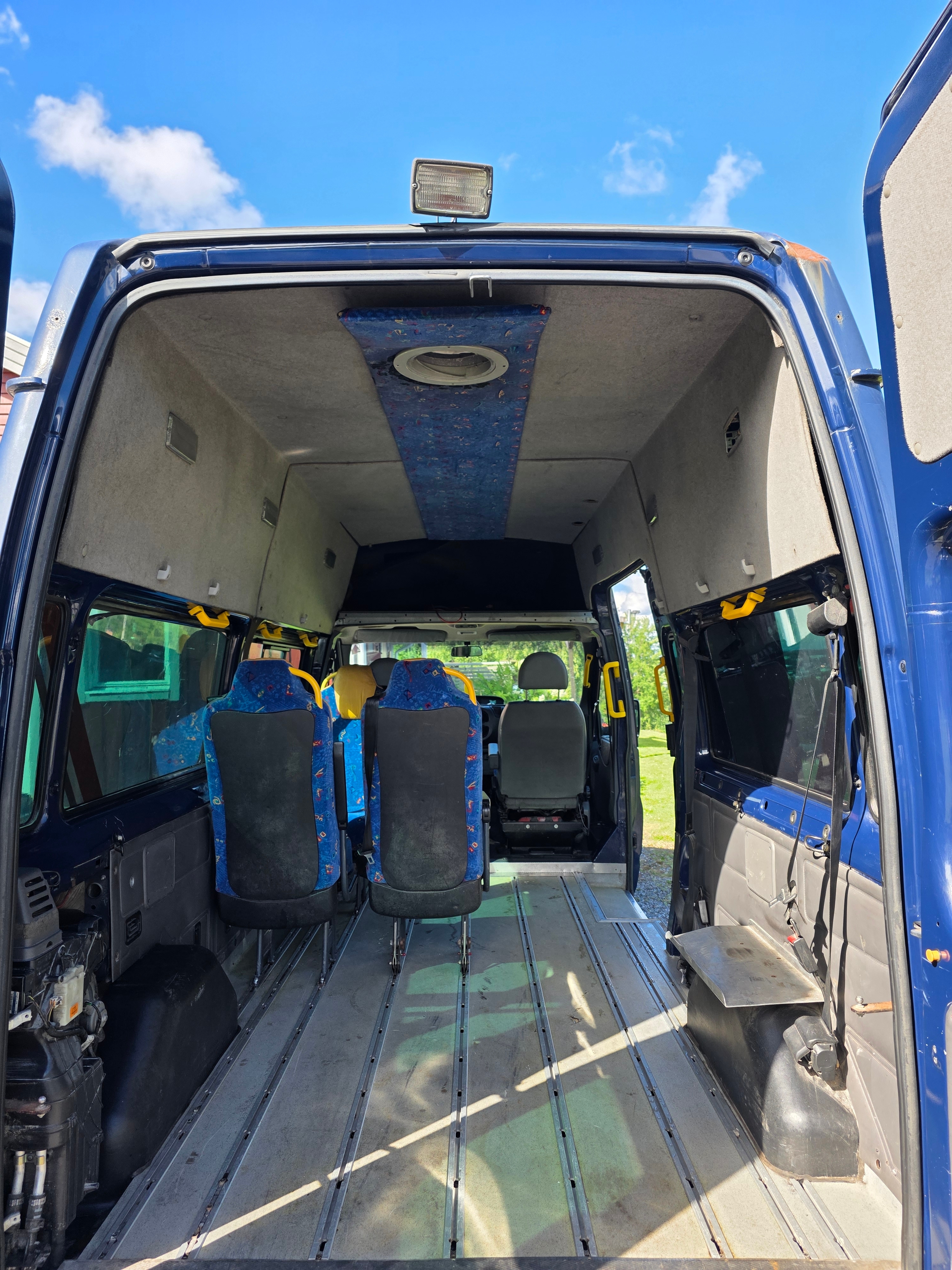Ford Transit T300 Kombi 2.0 TDE Manuell 2005, bild 3/5