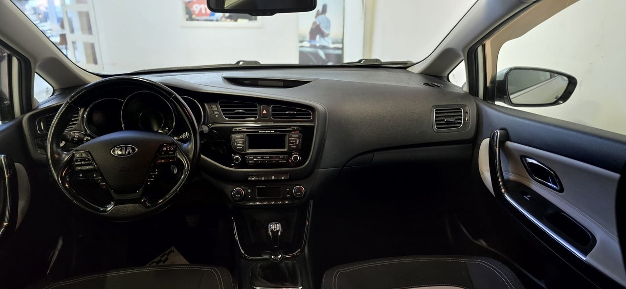 Kia Ceed cee'd_sw 1.6 GDI EX Comfort 2013, bild 7/10
