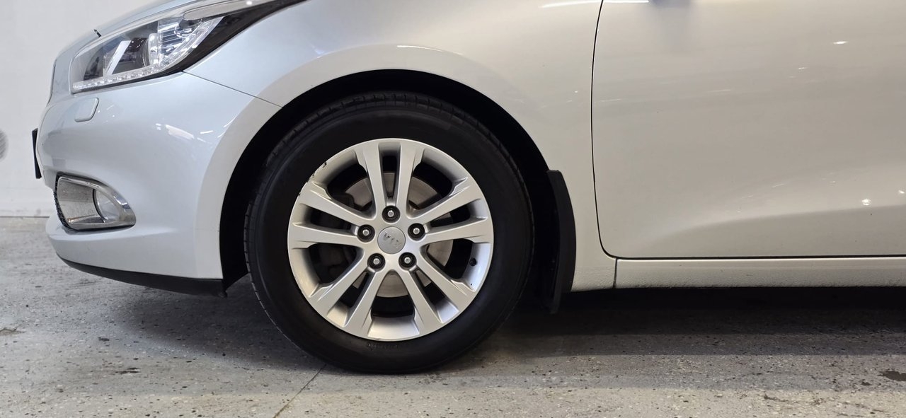 Kia Ceed cee'd_sw 1.6 GDI EX Comfort 2013, bild 5/10