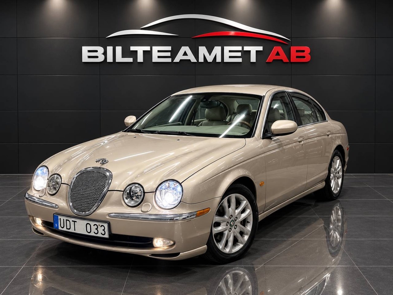 Jaguar S-Type