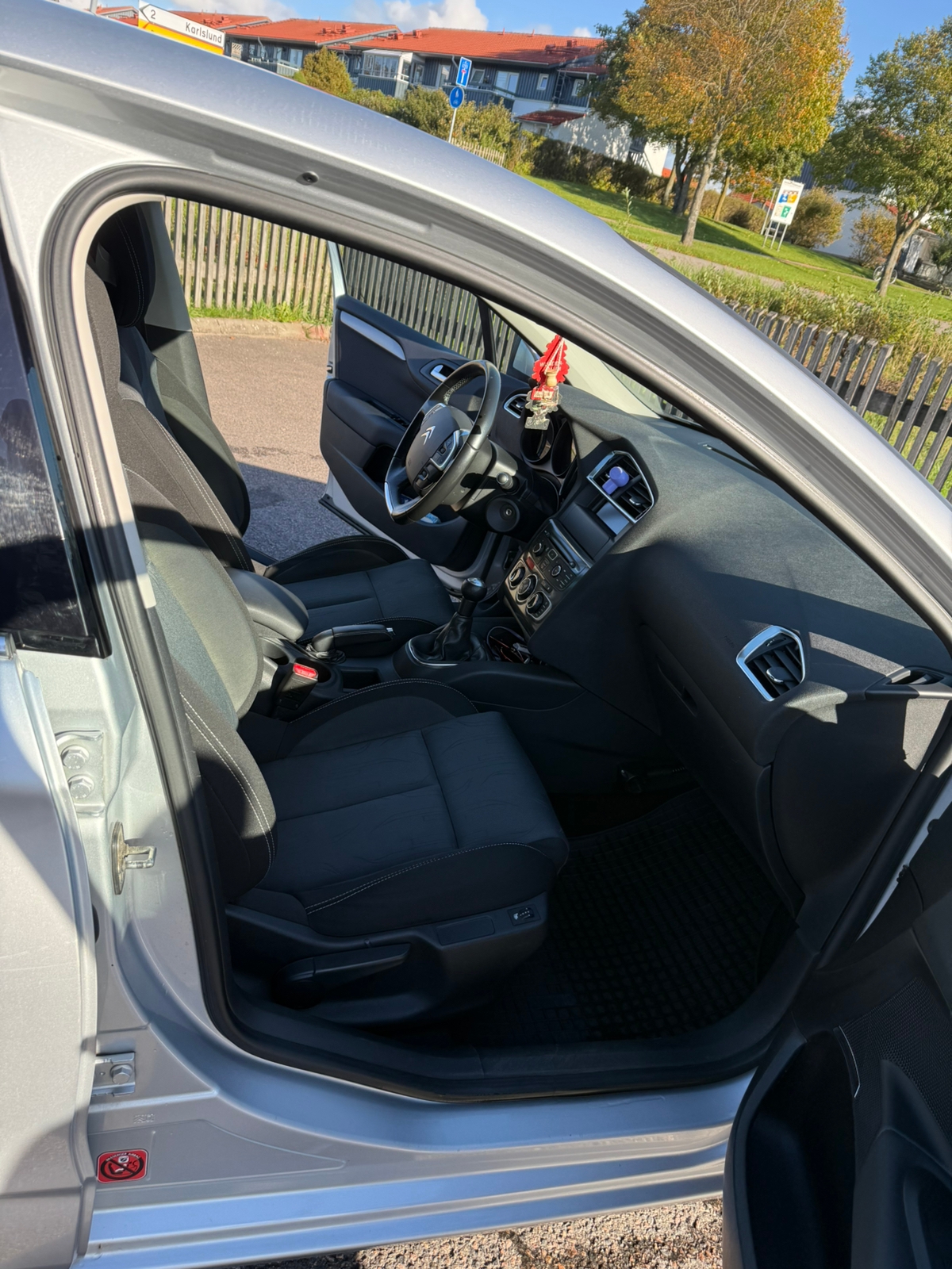 Citroen C4 1.6 VTi Manuell 2011, bild 6/10