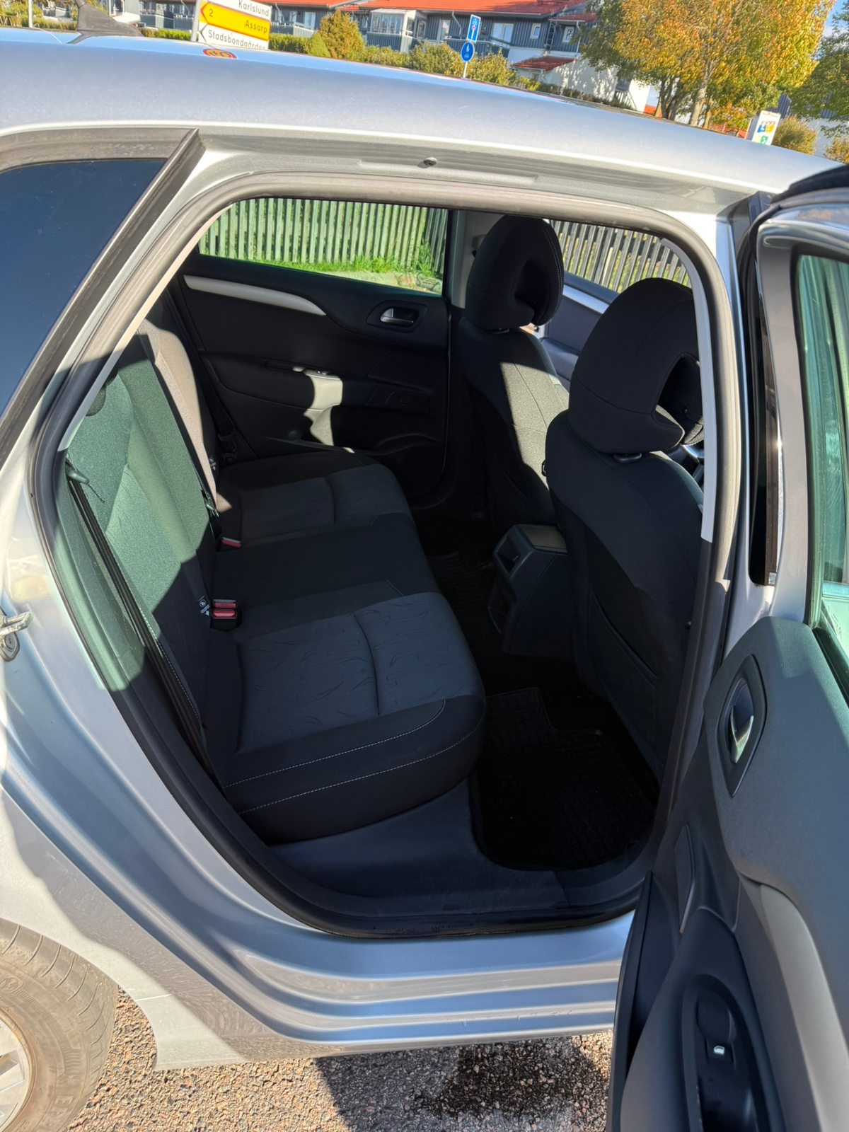 Citroen C4 1.6 VTi Manuell 2011, bild 5/10