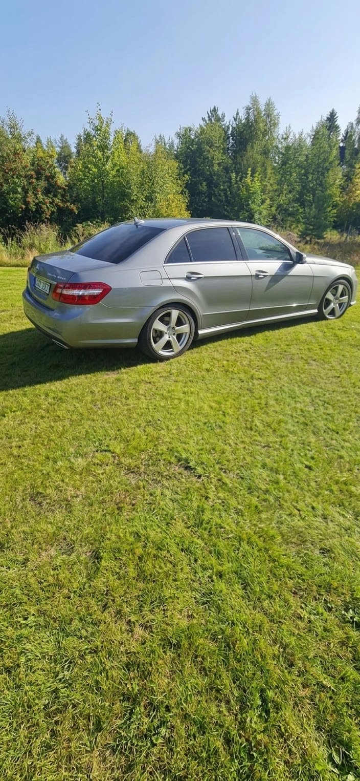 Mercedes-Benz E
