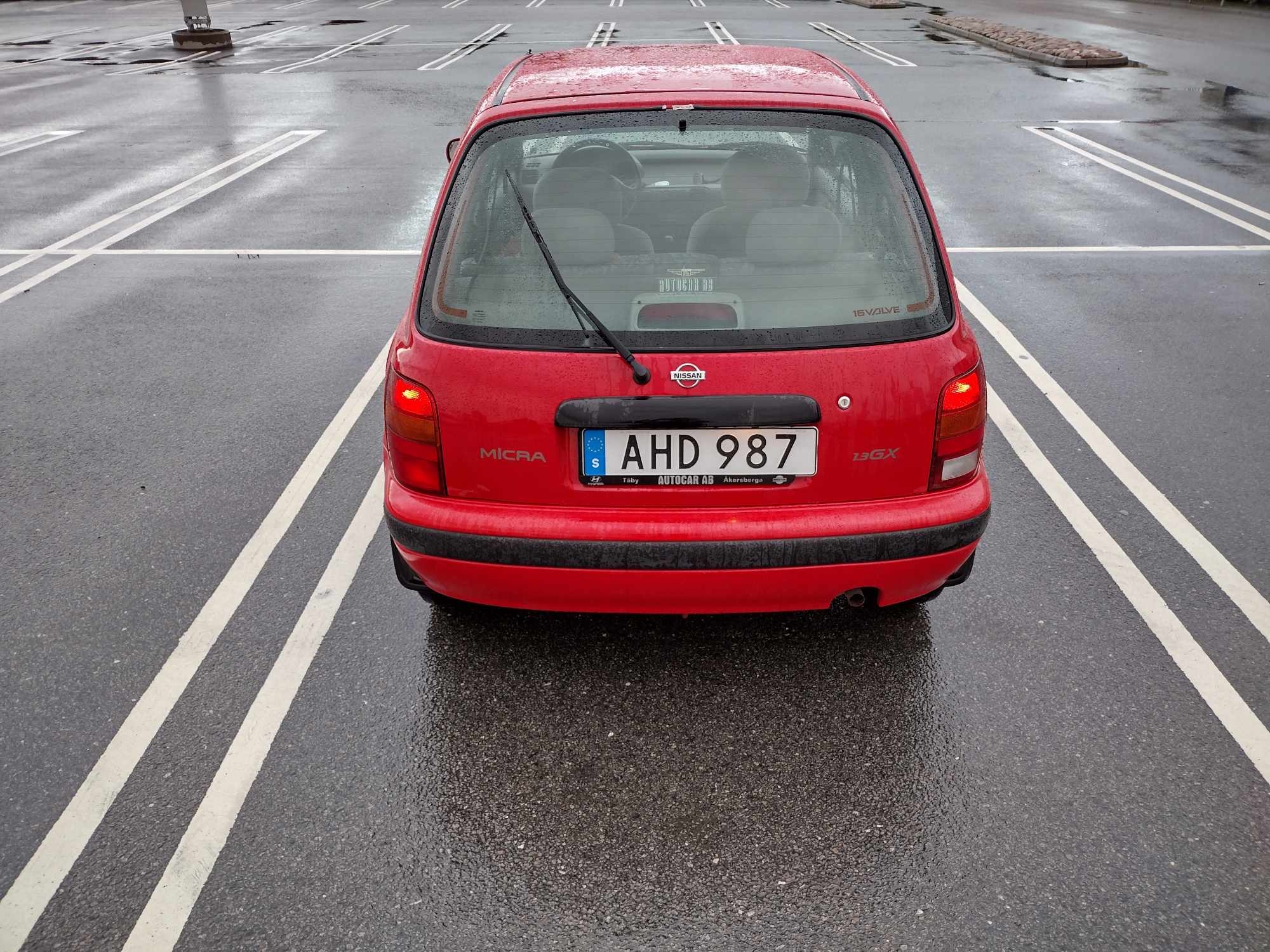 Nissan Micra 3-dörrar 1.3 Manuell 1998, bild 2/6