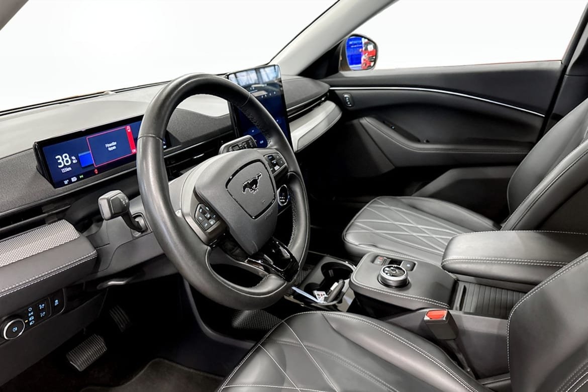 Ford Mustang Mach-E Standard Range 2022, bild 5/9