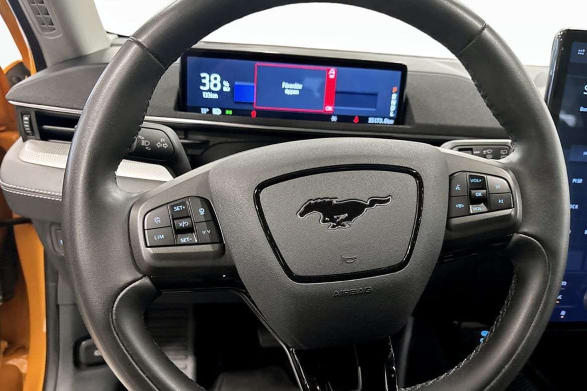 Ford Mustang Mach-E Standard Range 2022, bild 7/9