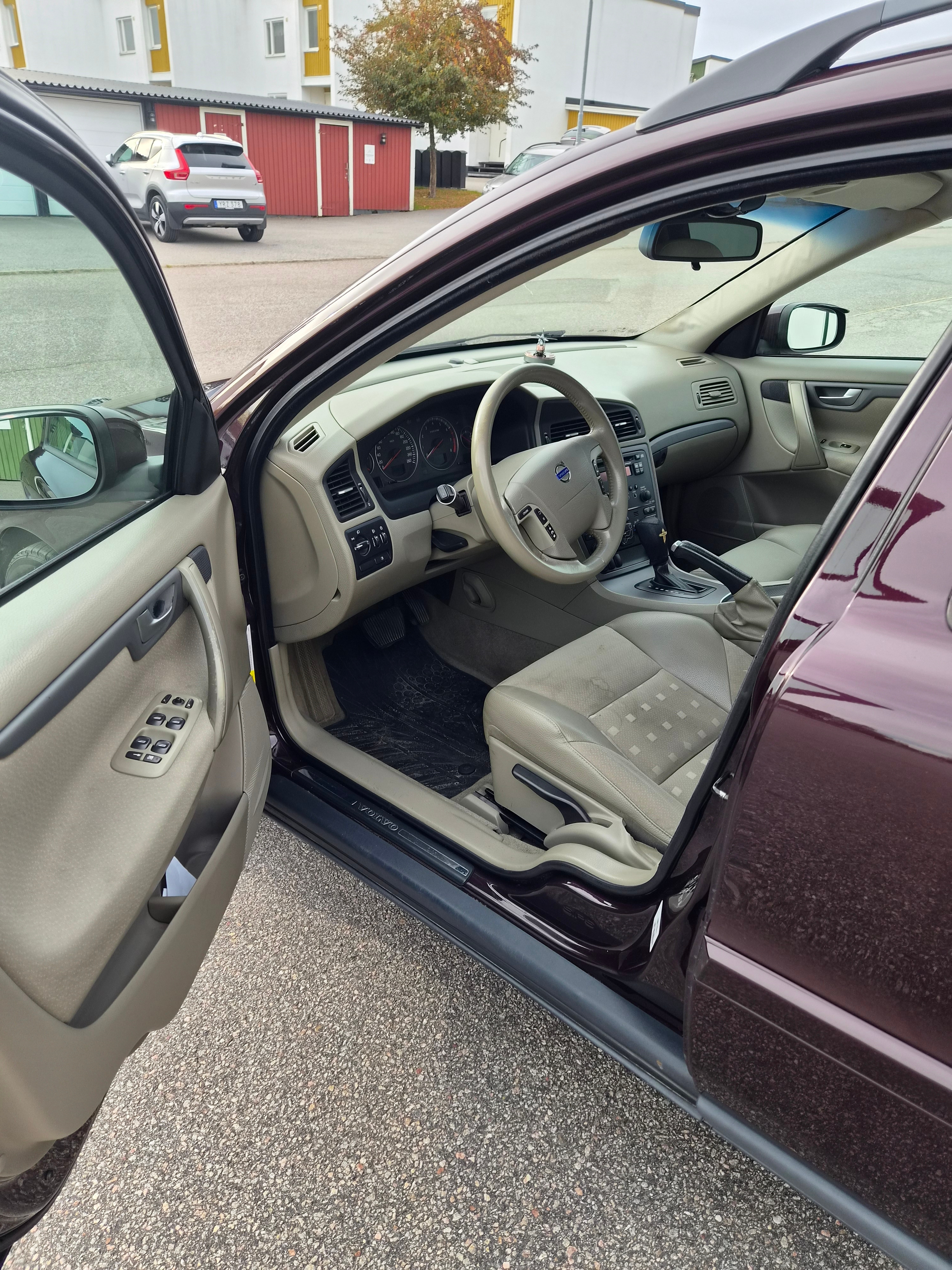 Volvo V70 2.4 Automatisk 2007, kuva 4/9