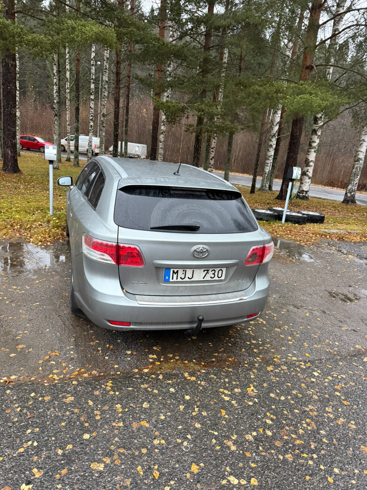 Toyota Avensis Kombi 2.0 Multidrive S 2010, photo 3/4