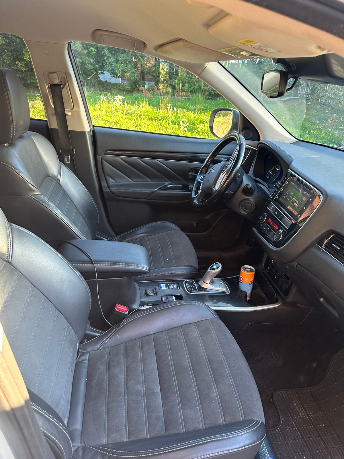 Mitsubishi Outlander 2020, bild 7/8