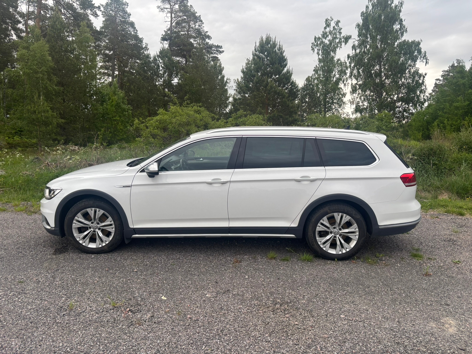 Volkswagen Passat 2018, kuva 2/10