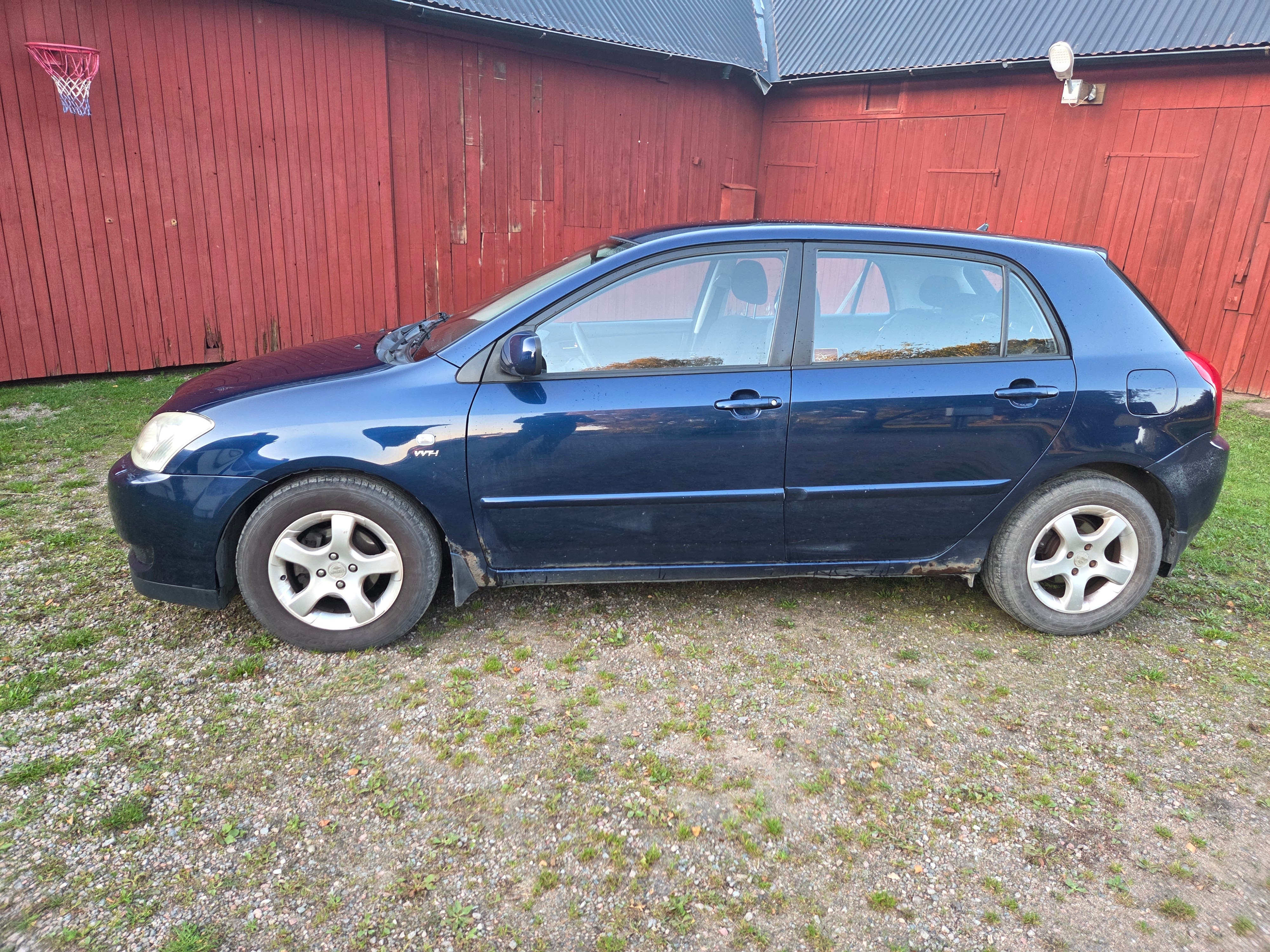 Toyota Corolla 2004, photo 3/7