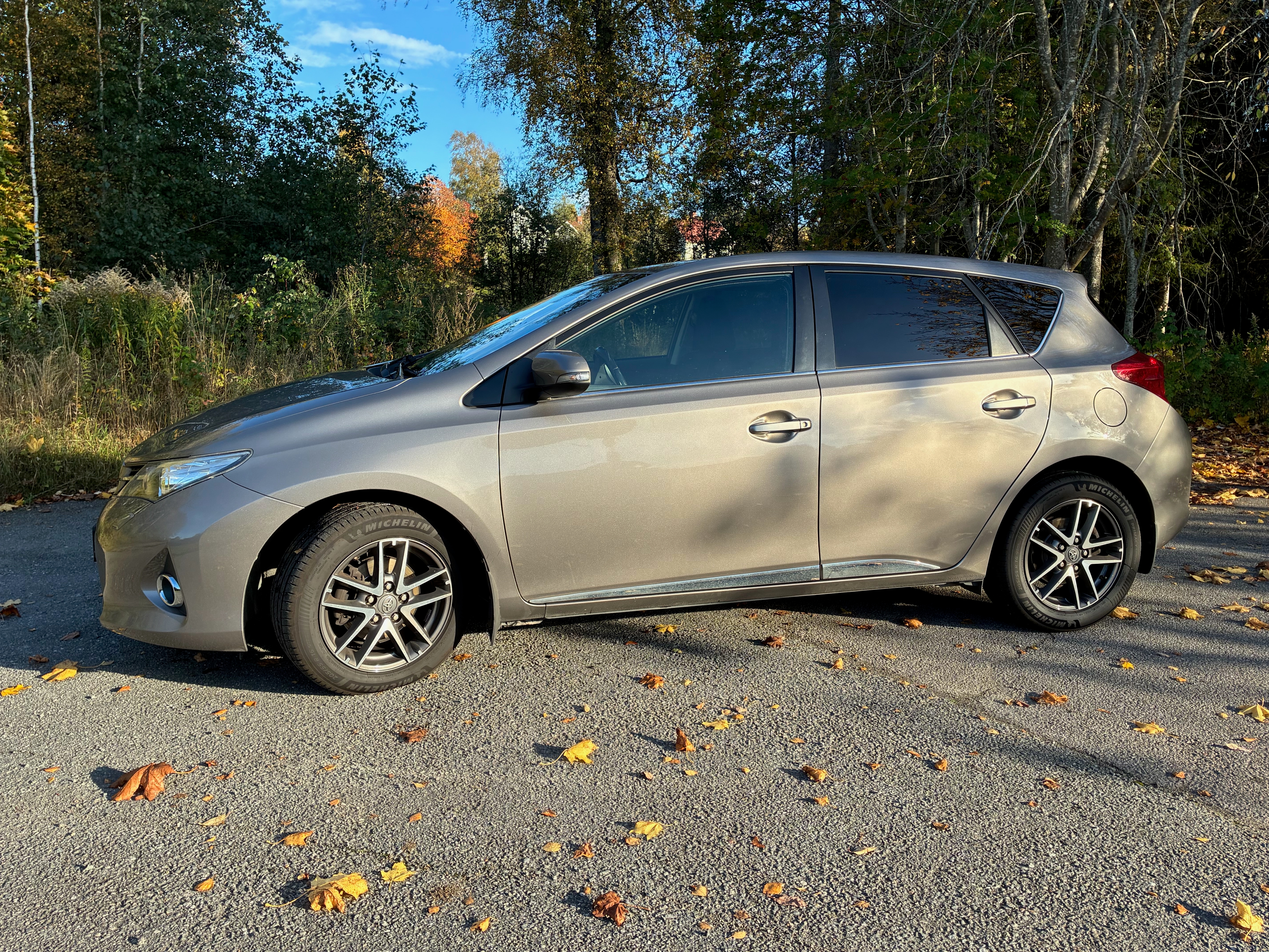 Toyota Auris 1.6 Valvematic Manuell 2015, photo 2/9