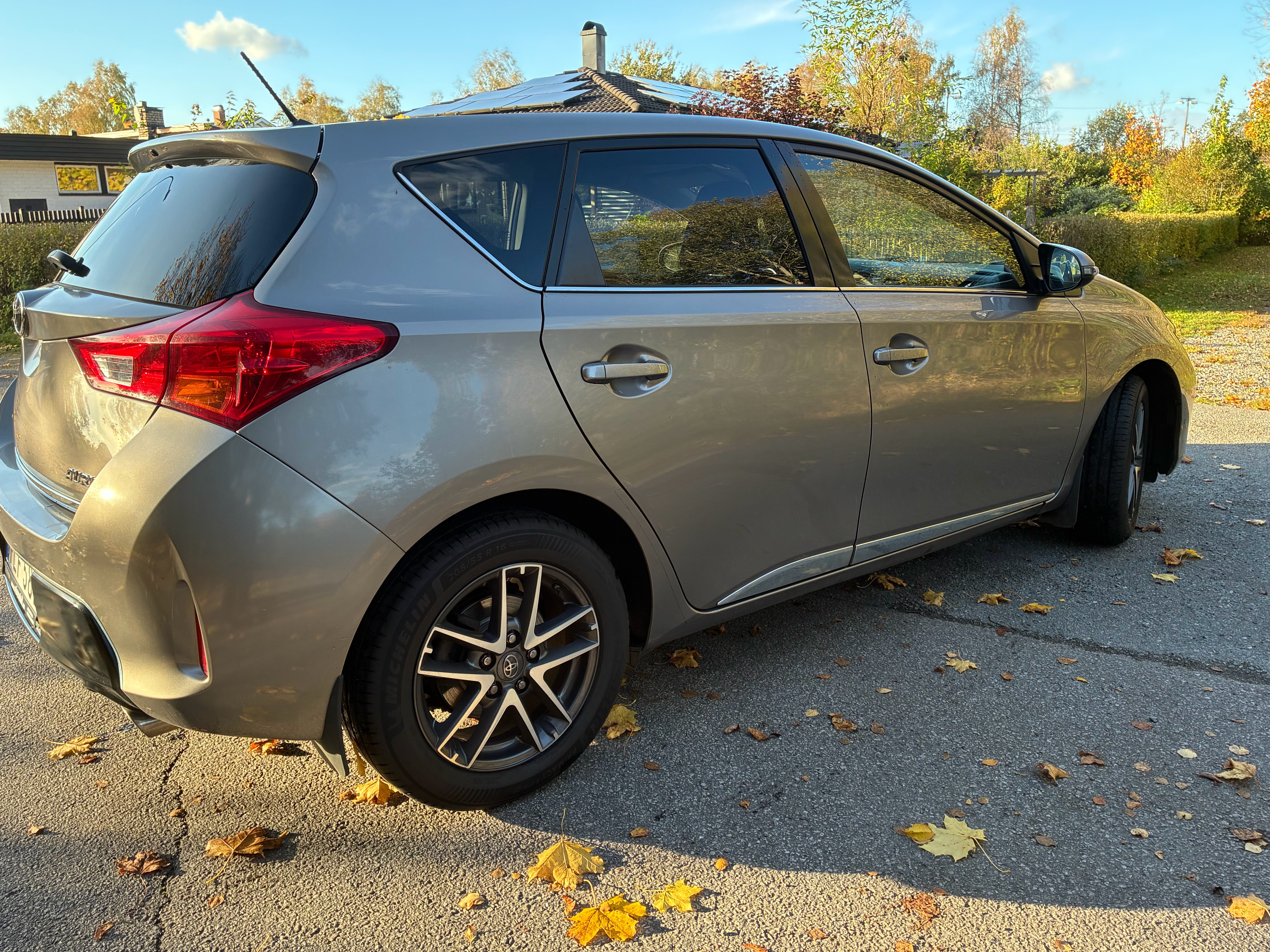 Toyota Auris 1.6 Valvematic Manuell 2015, photo 4/9