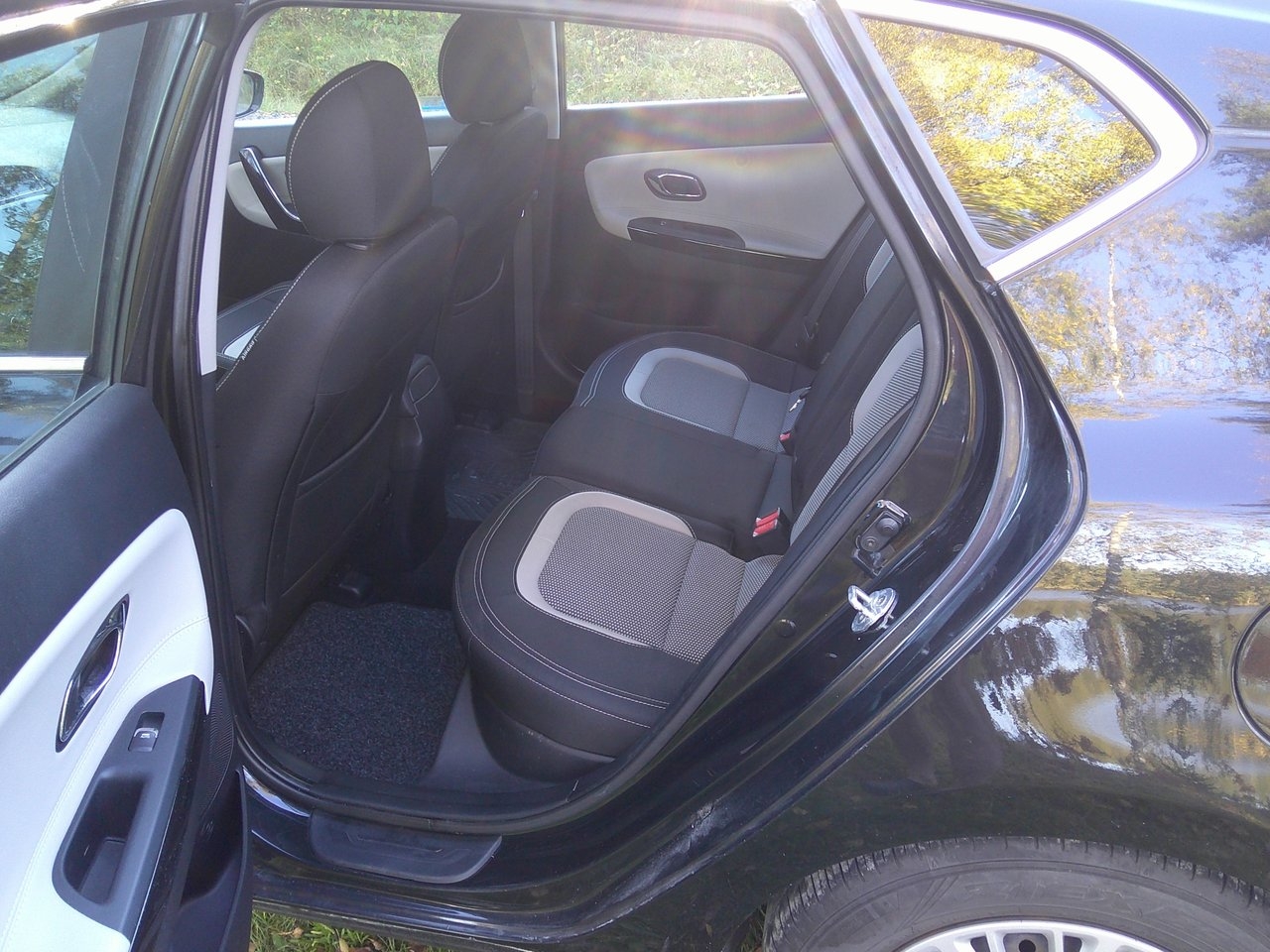 Kia Ceed 2017, photo 4/10