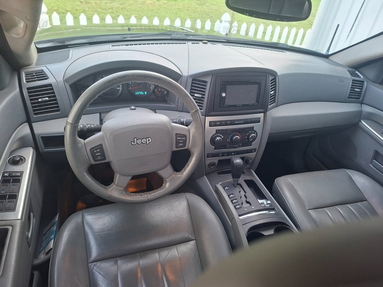 Jeep Grand Cherokee 2006, kuva 7/10