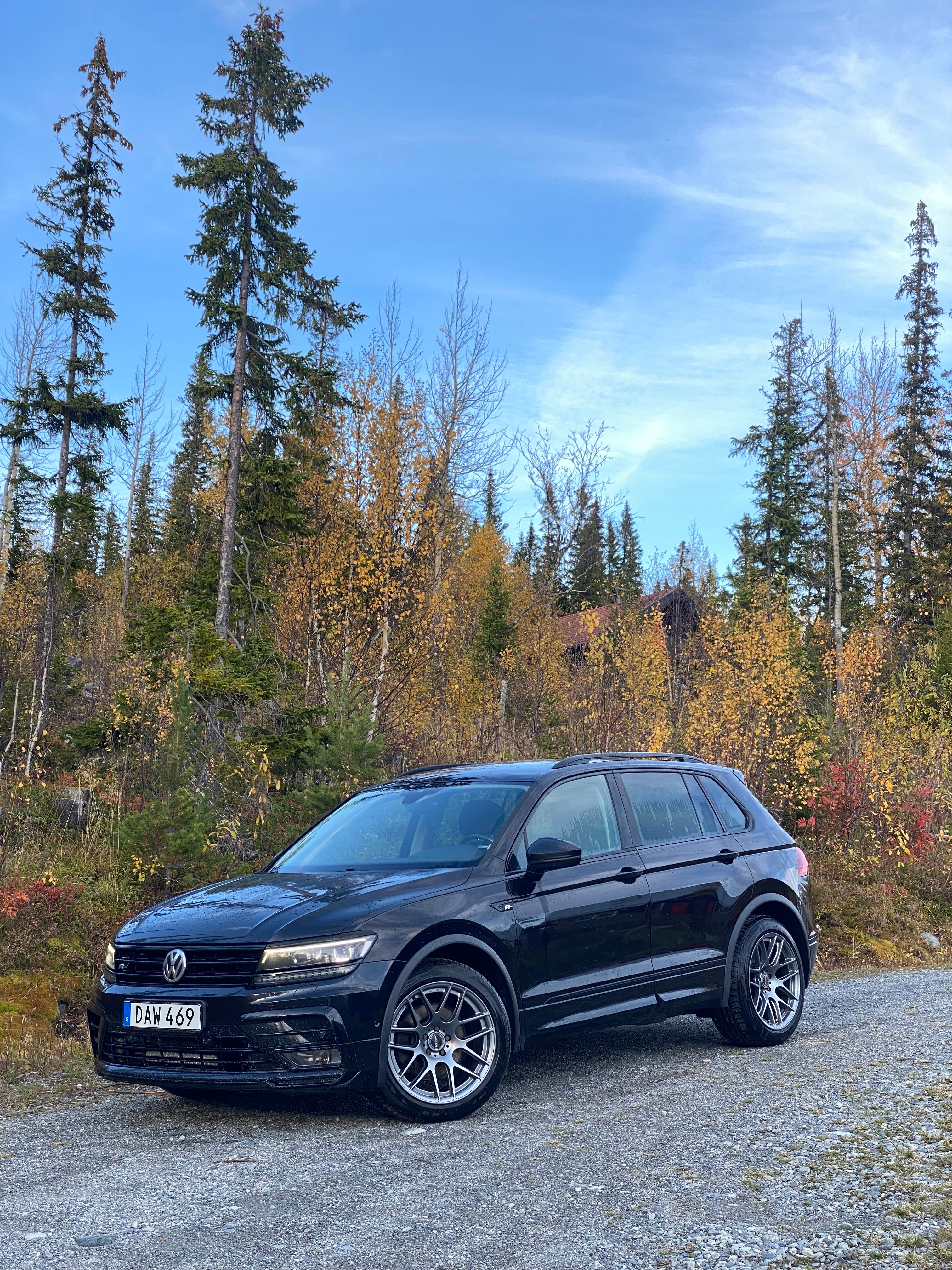 Volkswagen Tiguan 2.0 TDI SCR R-Line 2017, photo 2/9