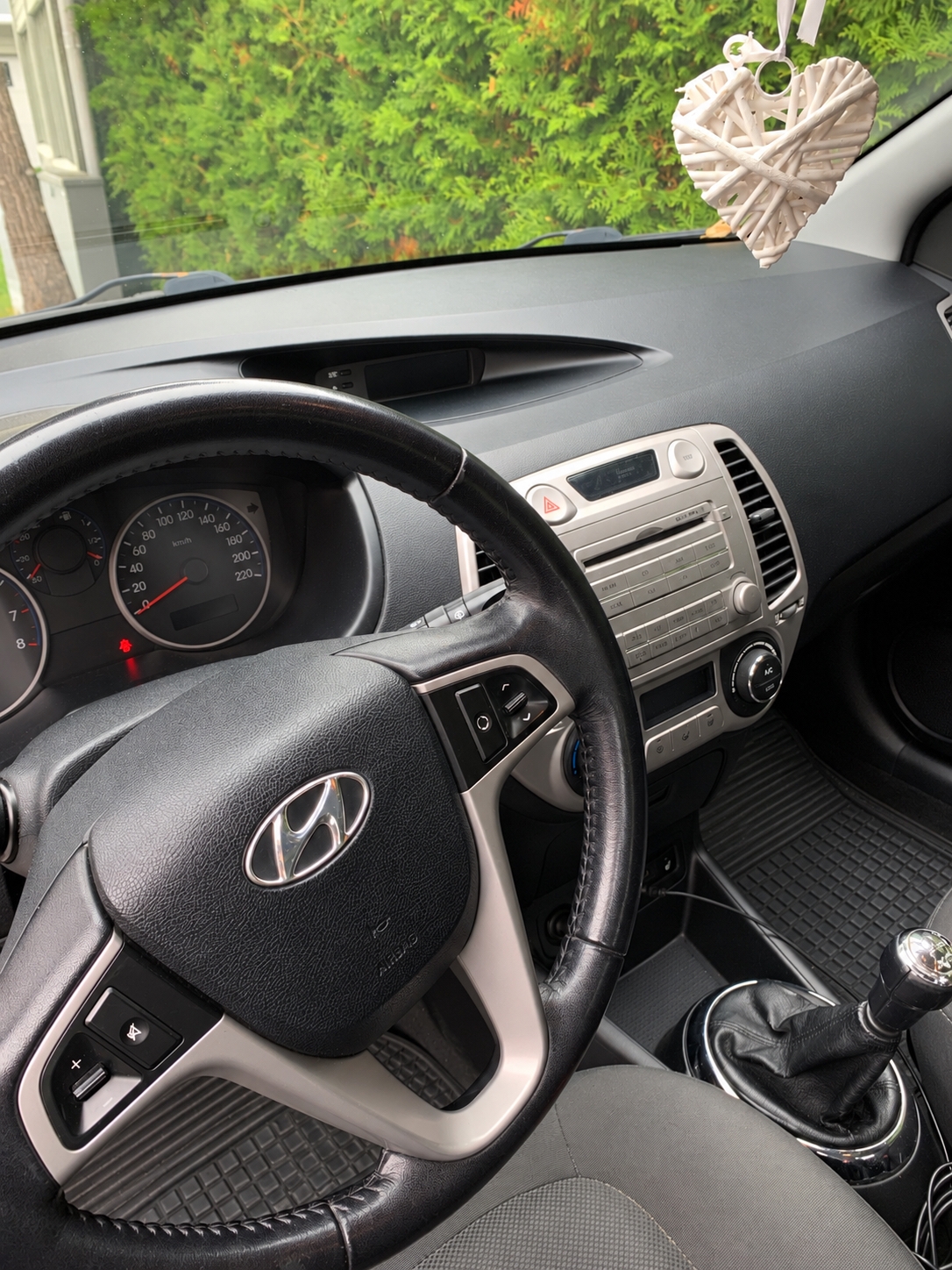 Hyundai i20 5-dörrar 1.2 Manuell 2011, photo 3/4