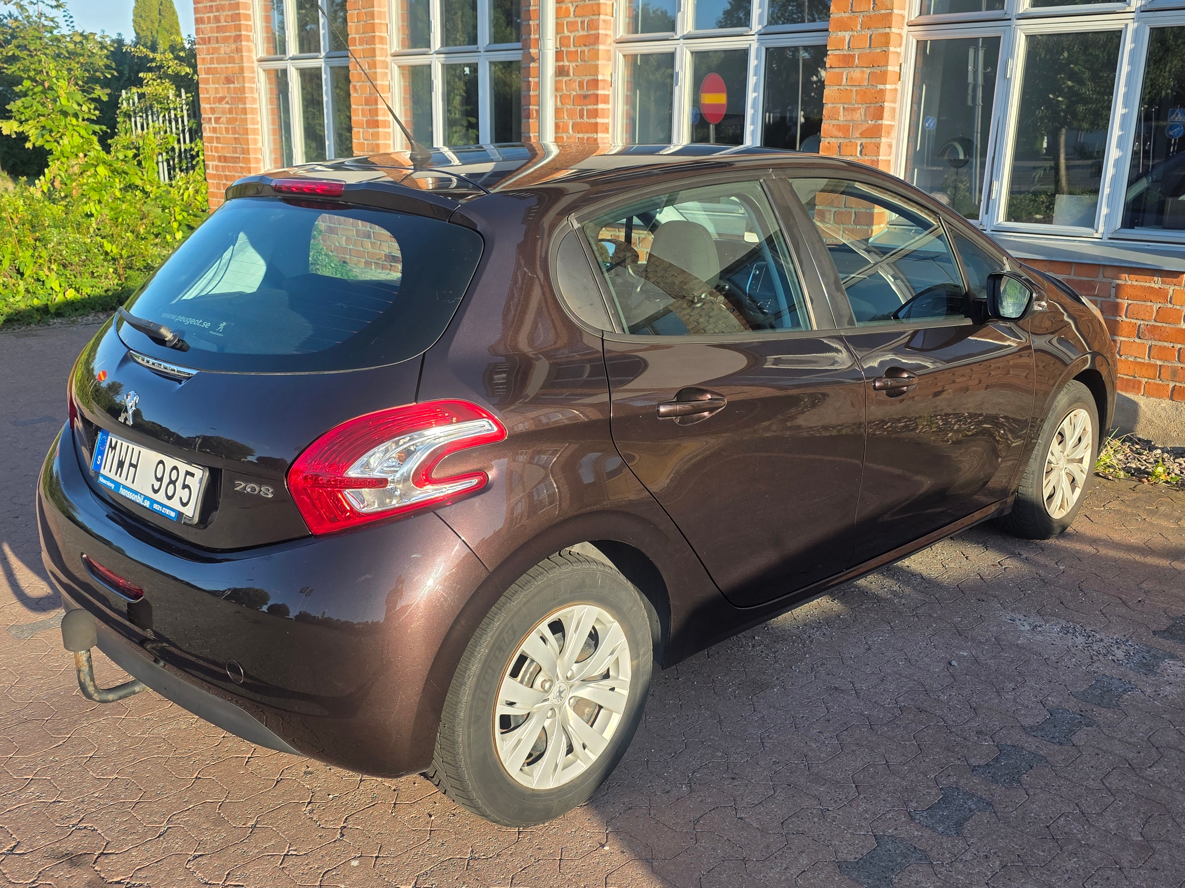Peugeot 208 2012, kuva 4/6