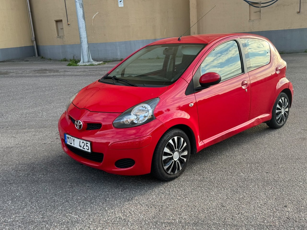 Toyota Aygo 5-dörrar 1.0 VVT-i Euro 5 2011, photo 2/10