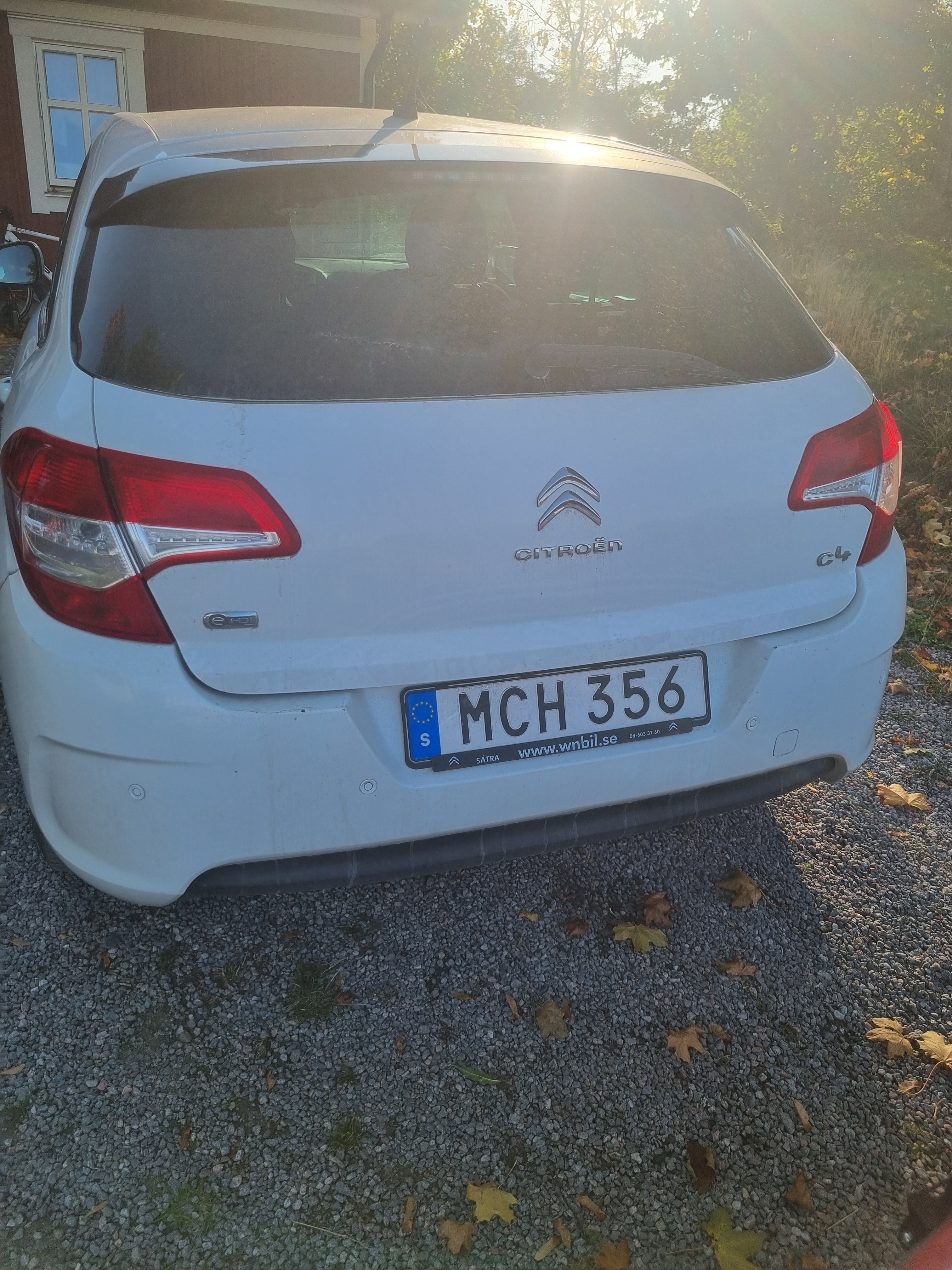 Citroen C4 1.6 e-HDi Airdream EGS 2011, photo 3/10