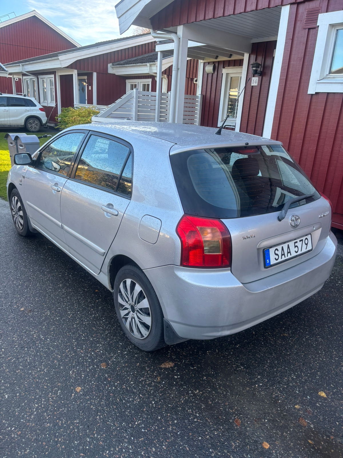 Toyota Corolla 2003, bild 2/3