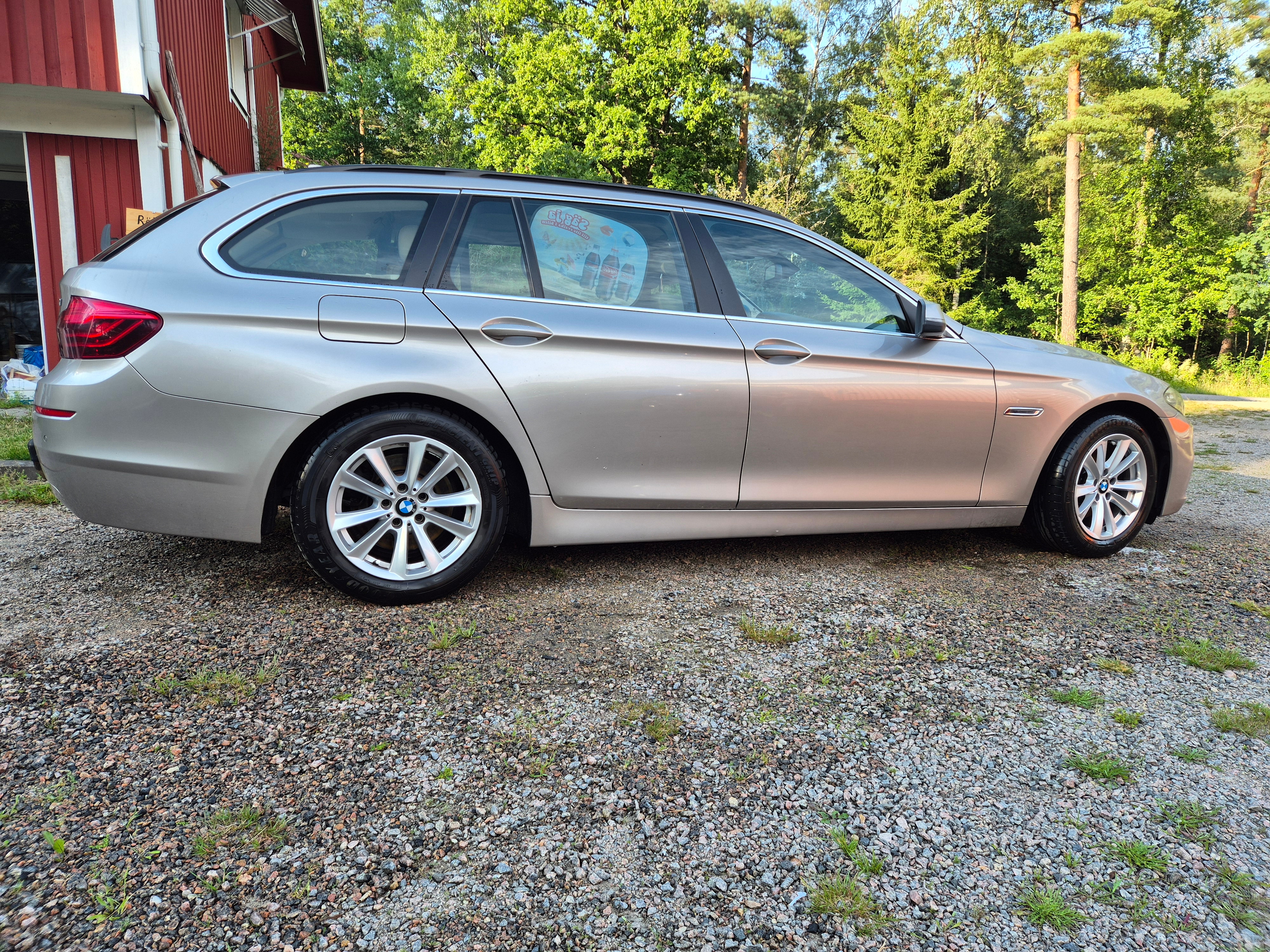 BMW 520 d Touring Manuell 2014, photo 6/7