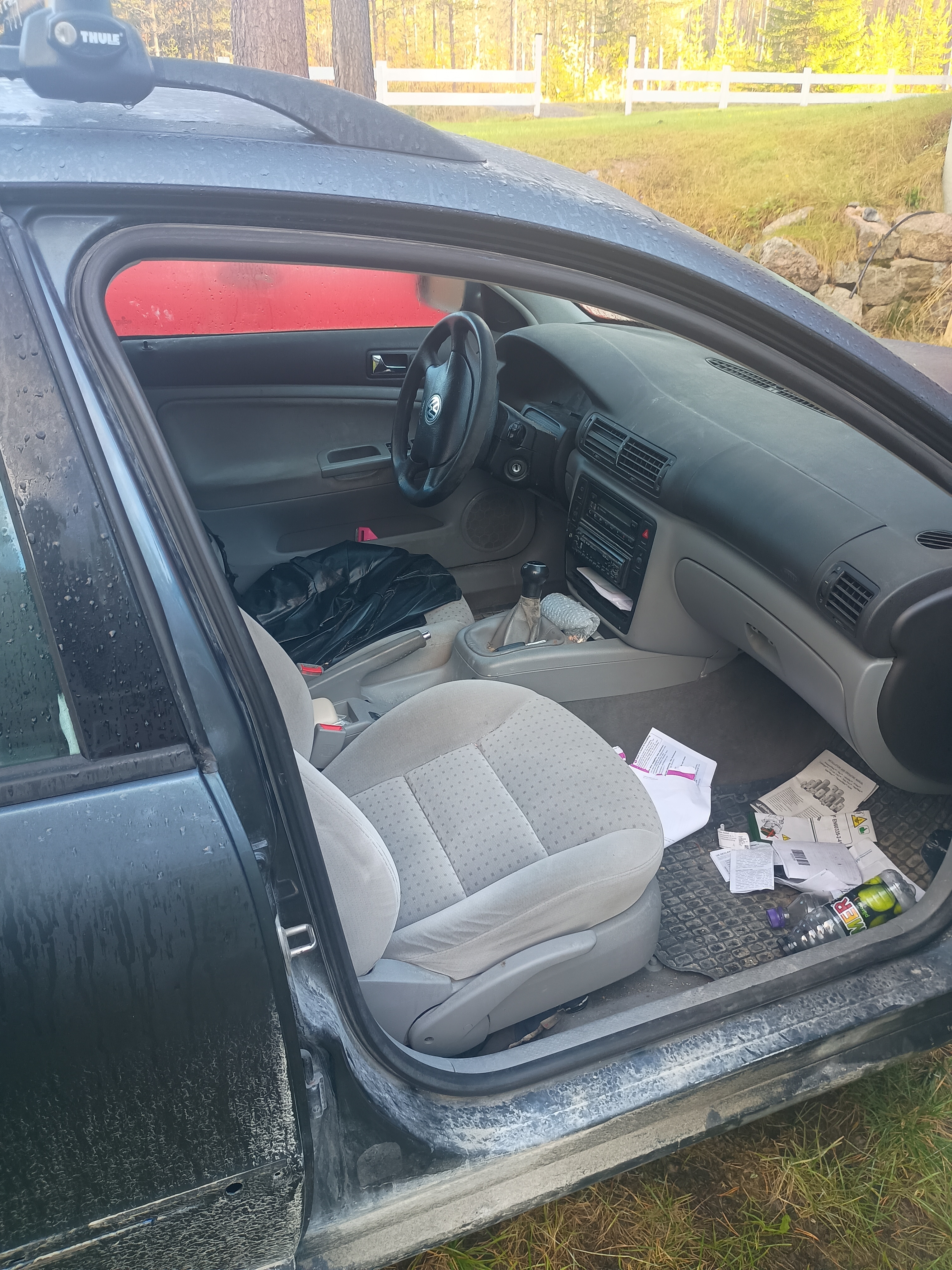 Volkswagen Passat Variant 1.8 T Manuell 2000, kuva 3/4