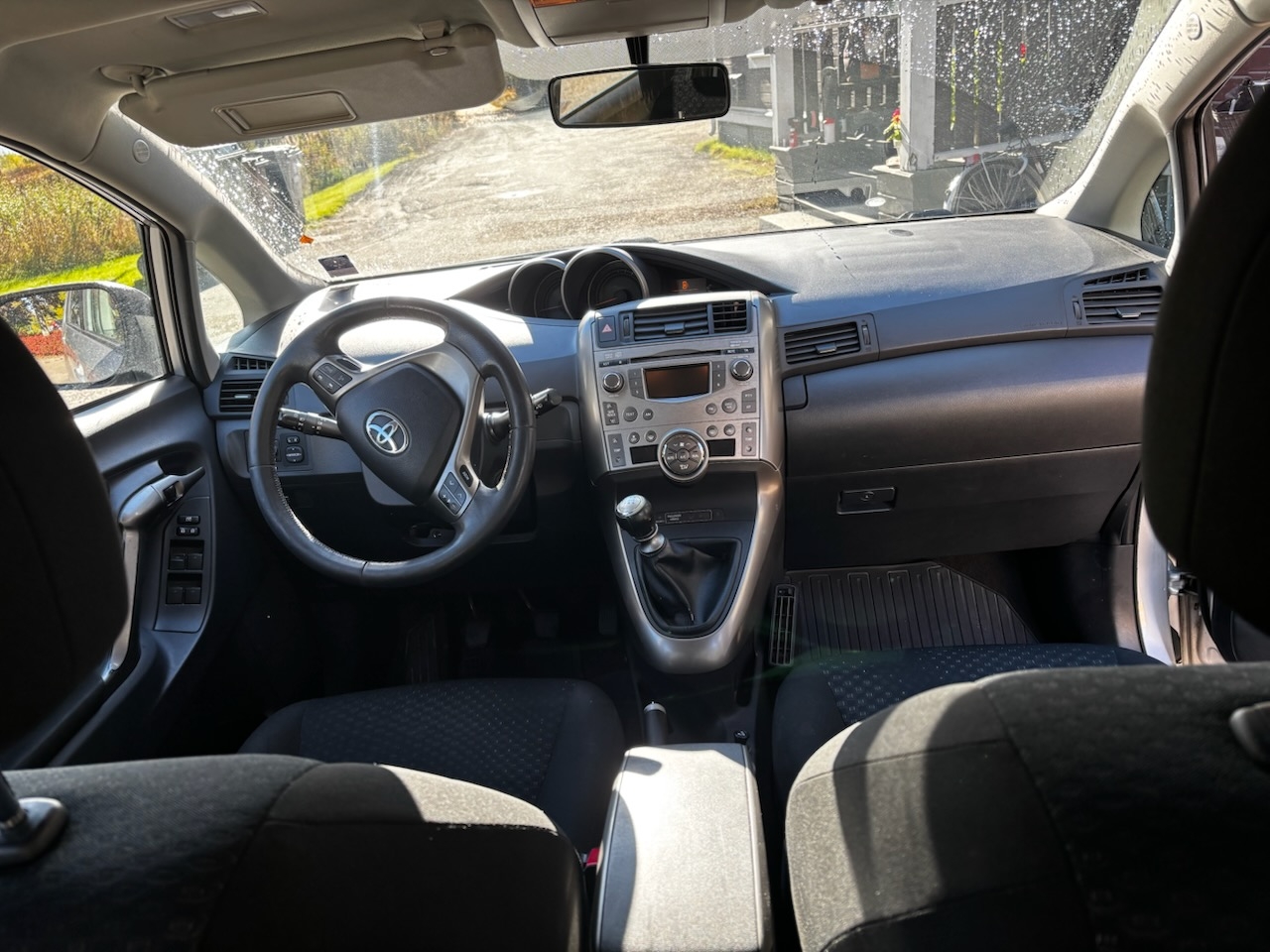 Toyota Verso 2.0 D-4D Manuell 2010, kuva 4/4
