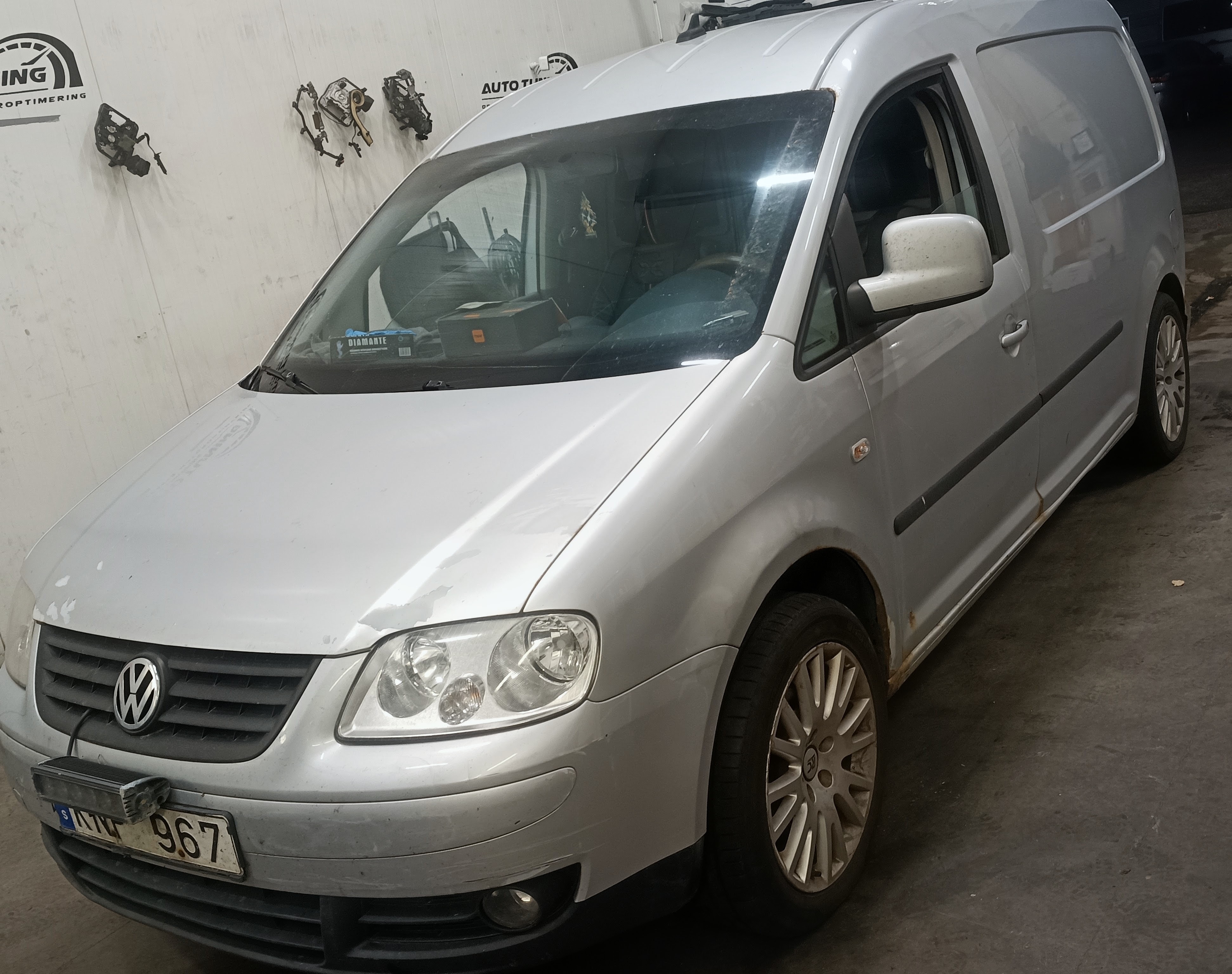 Volkswagen Caddy Maxi 2010, photo 2/5