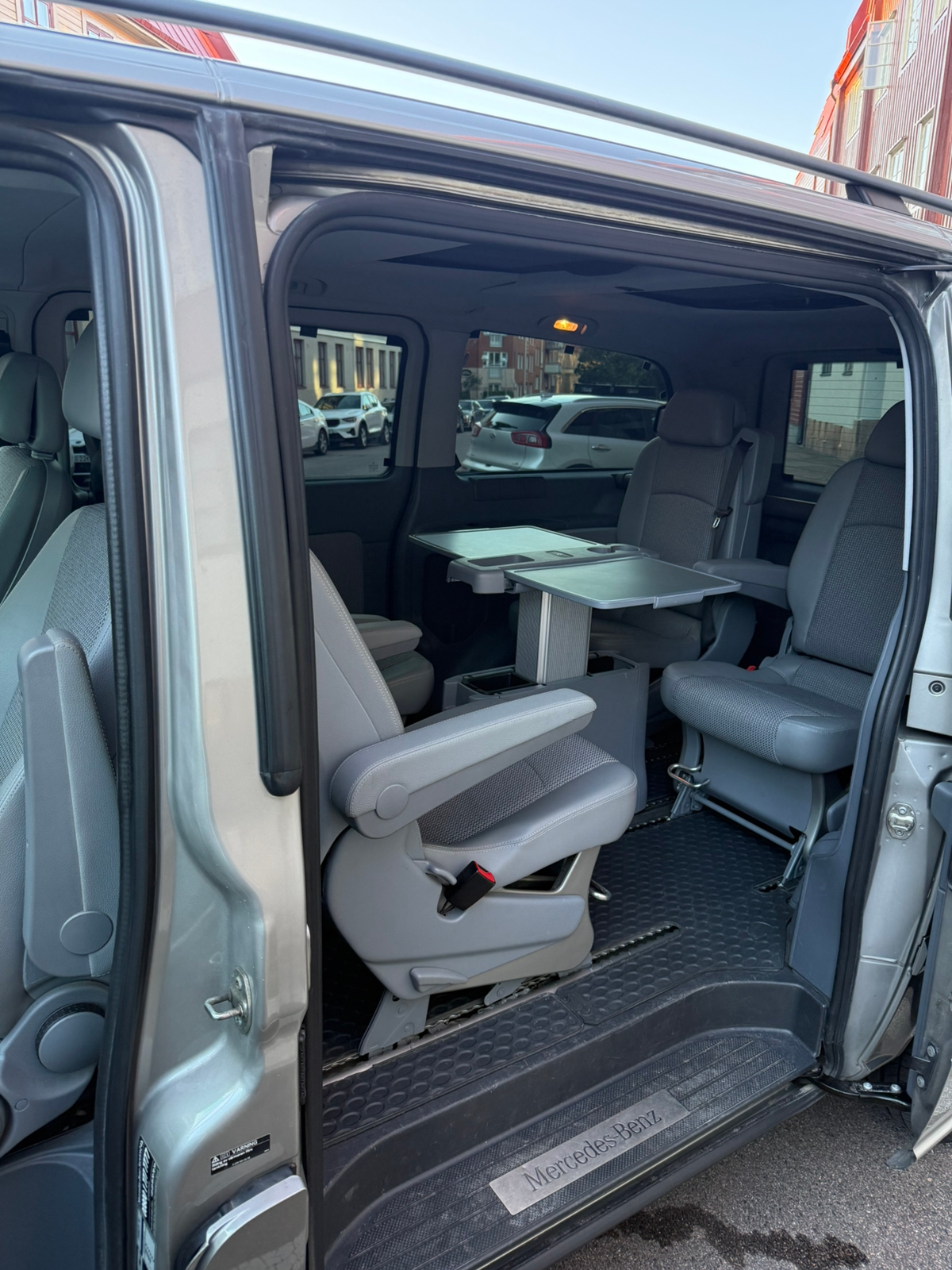 Mercedes-Benz Viano 2010, photo 7/10