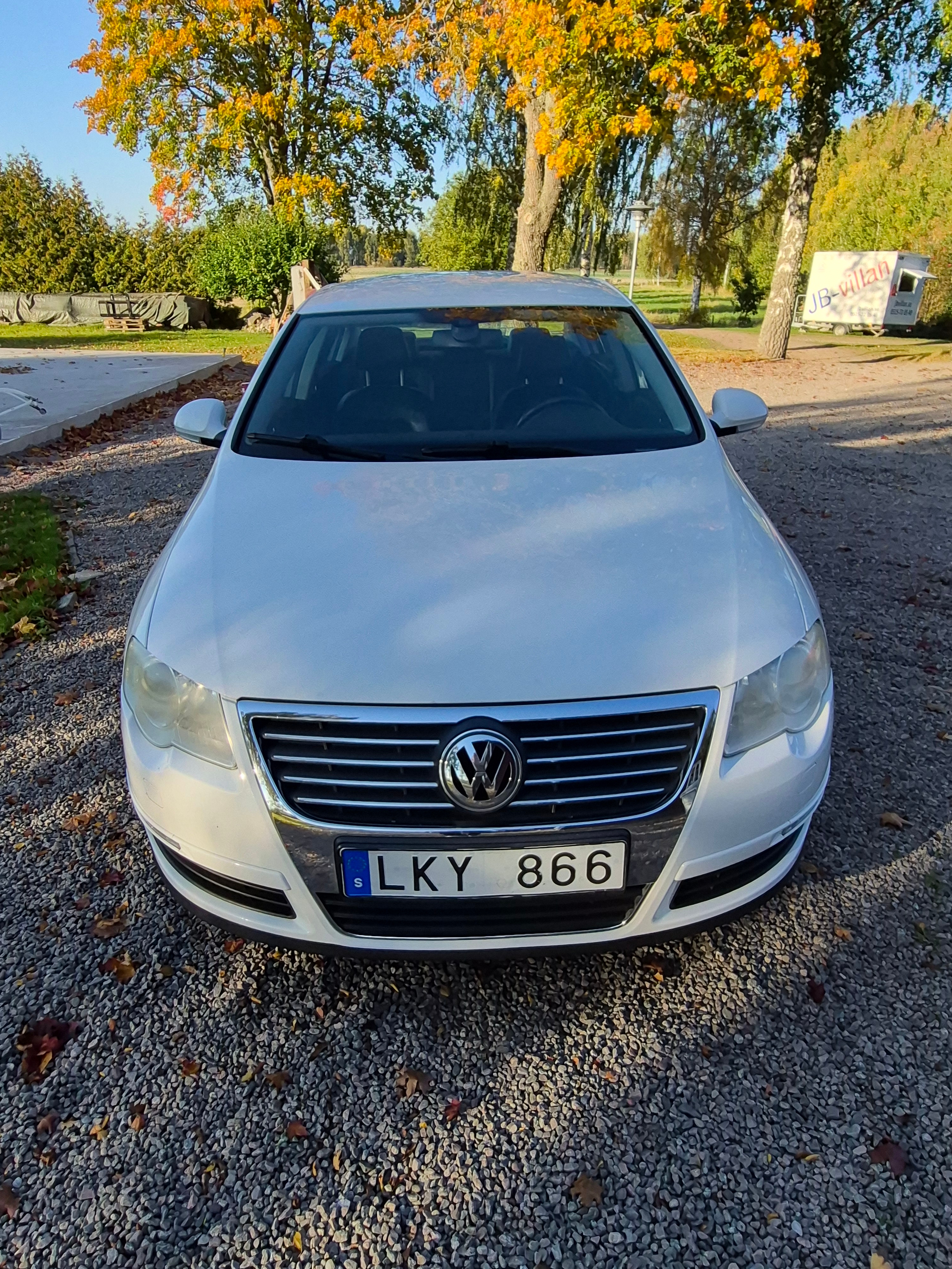 Volkswagen Passat 2.0 FSI Manuell 2008, bild 2/10