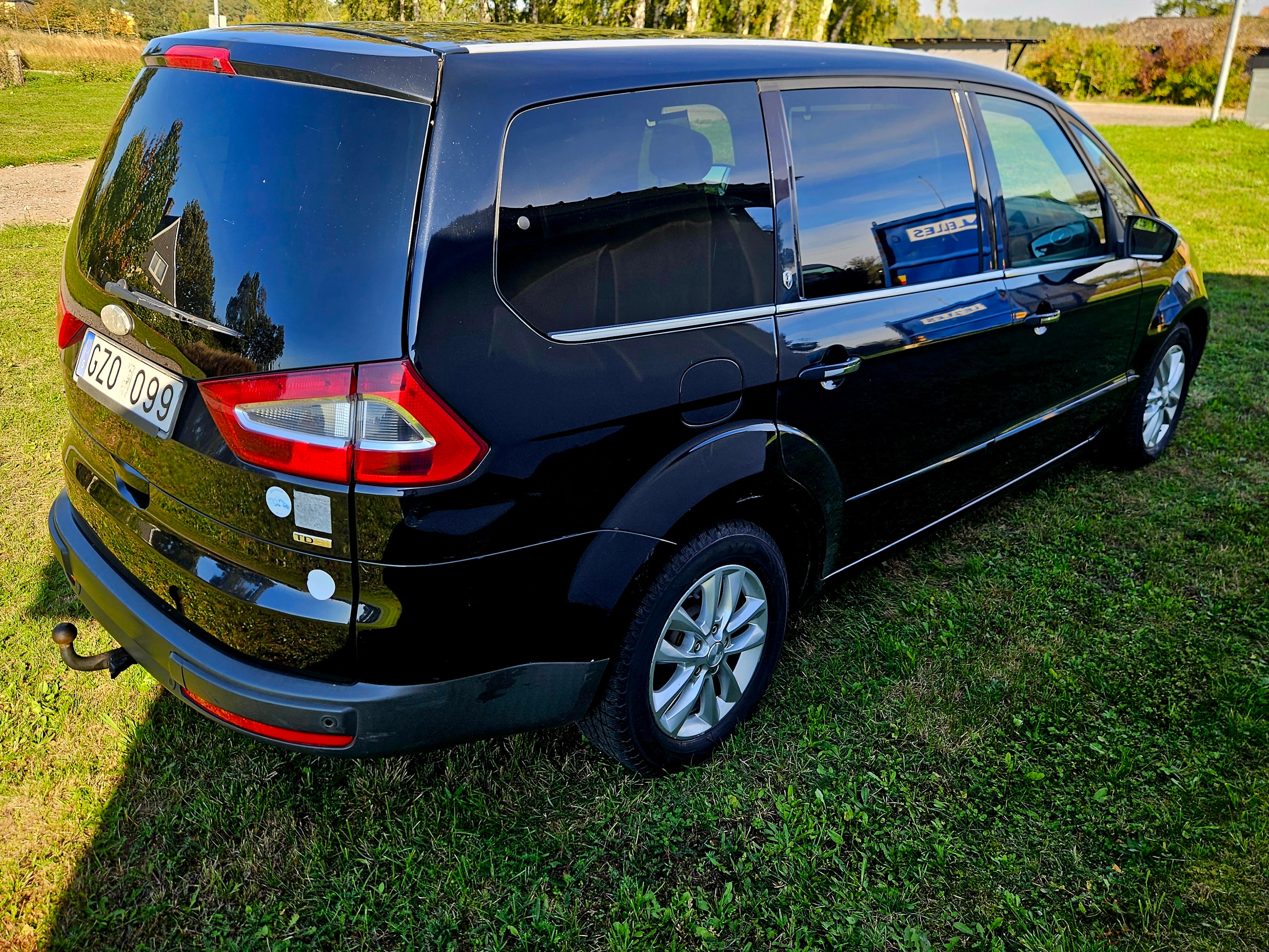 Ford Galaxy 2.0 TDCi Manuell 2008, bild 3/10