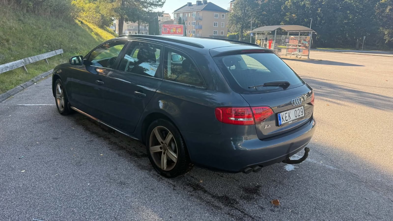 Audi A4 Avant 2.0 TDI DPF Manuell 2010, kuva 2/7