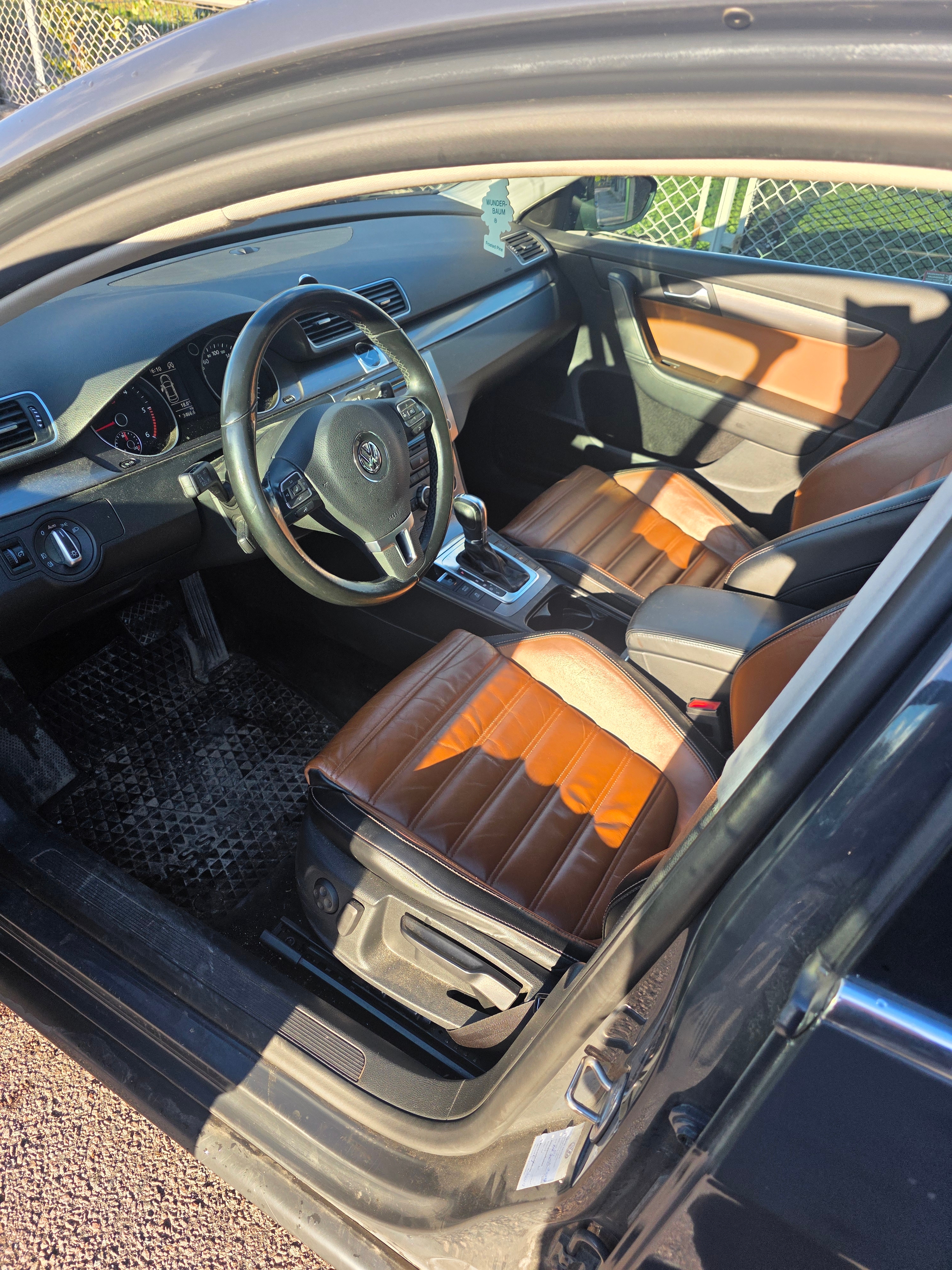 Volkswagen Passat 2013, photo 3/7